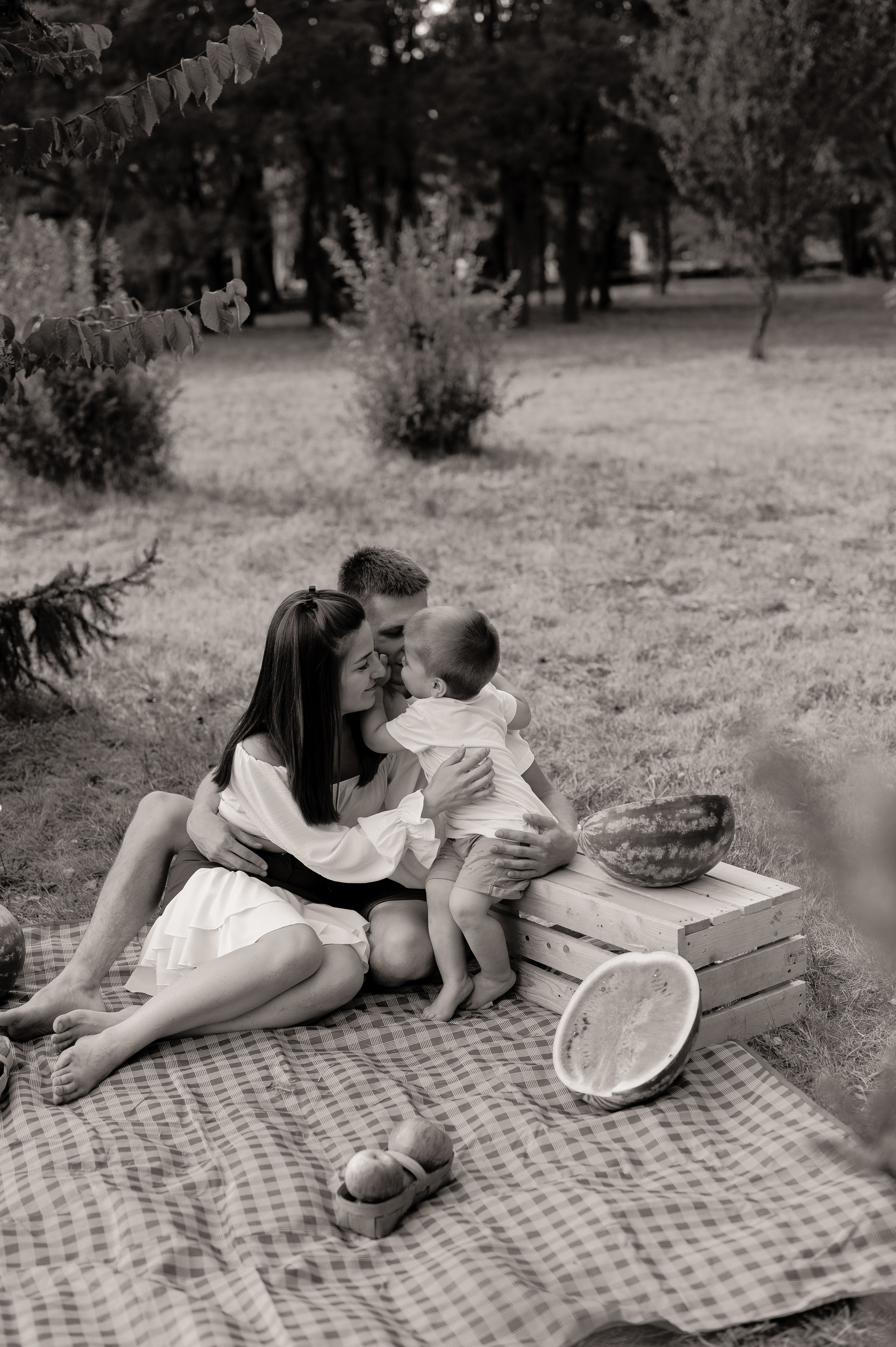 Летняя семейная фотосессия в парке. Свадебный и семейный фотограф в Краснодаре Алина Мельник