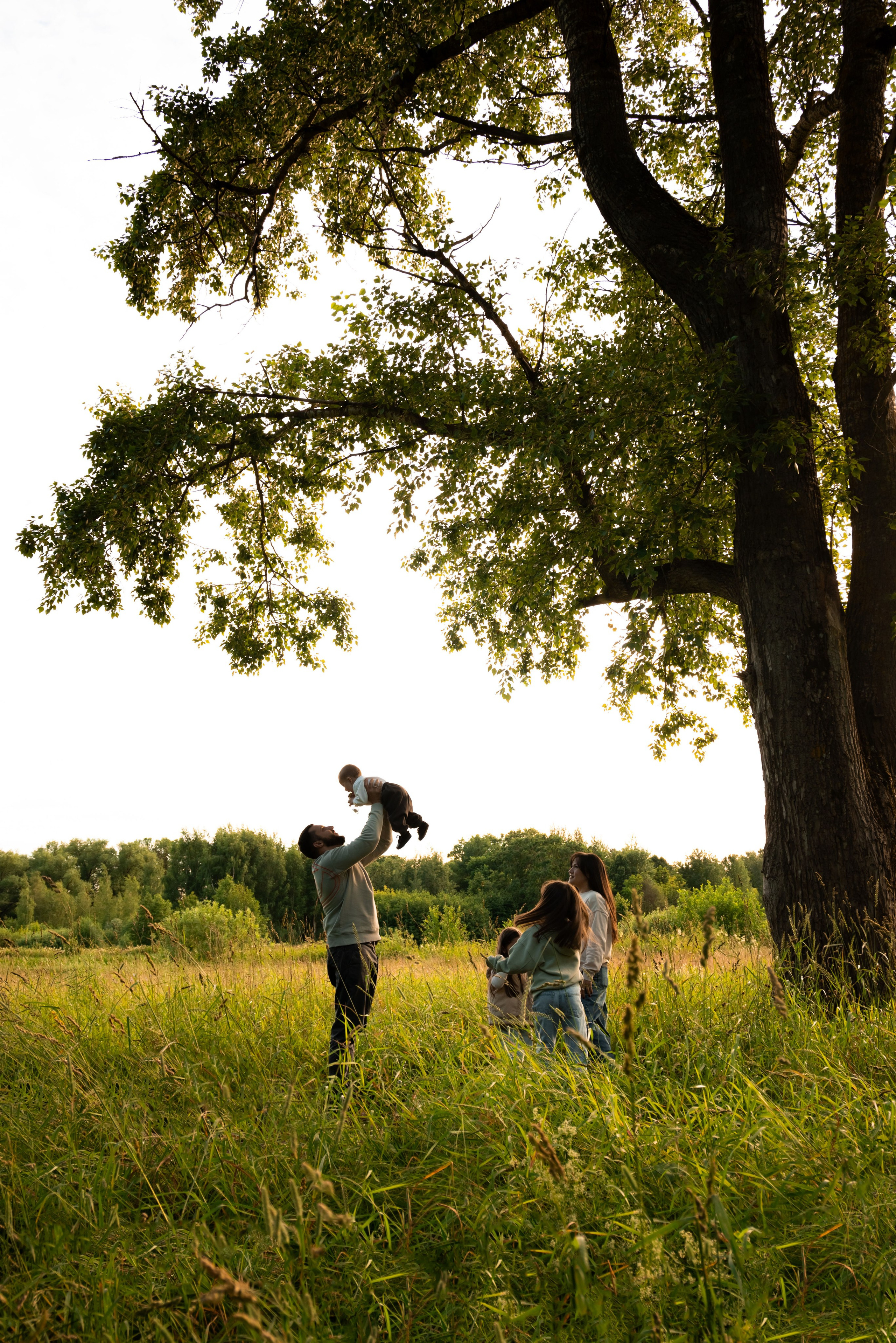 Семейная фотосессия на природе. Профессиональный фотограф в Твери Иванова Юлия