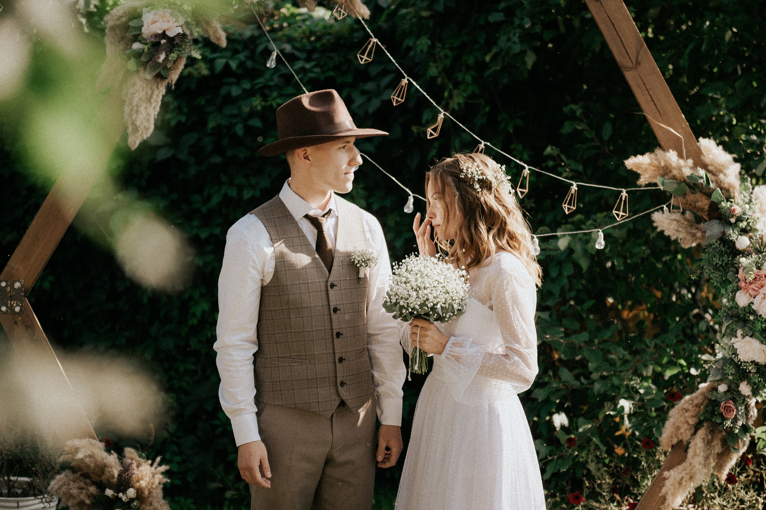 Свадебные фотографии. Фотограф в Барнауле Дарья Бутурлакина. Люби.Цени.Касайся