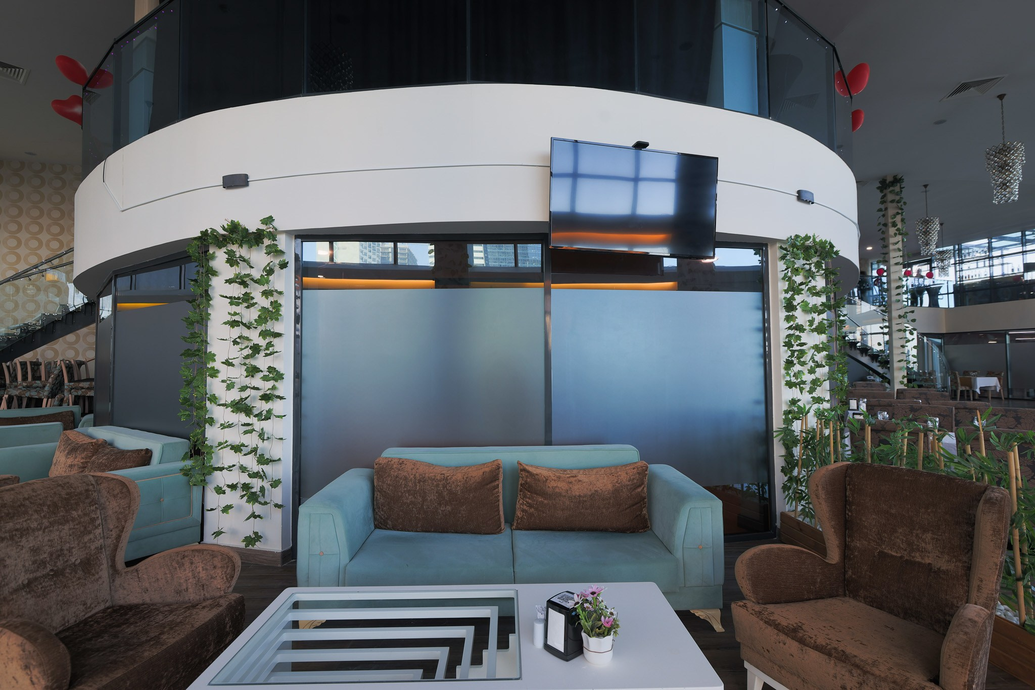 SKY TOWER (METRO CITY). Режиссёр, клипмейкер, фотограф — Андрей Охота