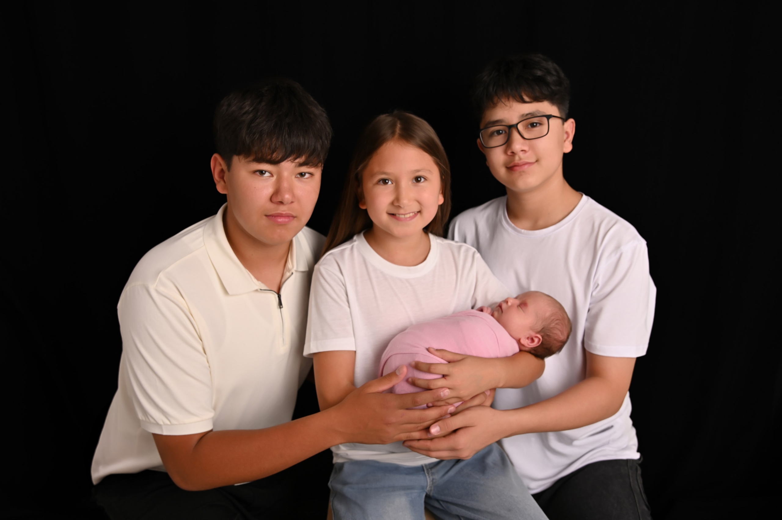 Эсмира 13 дней ньюборн. Фотограф Новорожденных и семейный Элла Огай г. Сатпаев