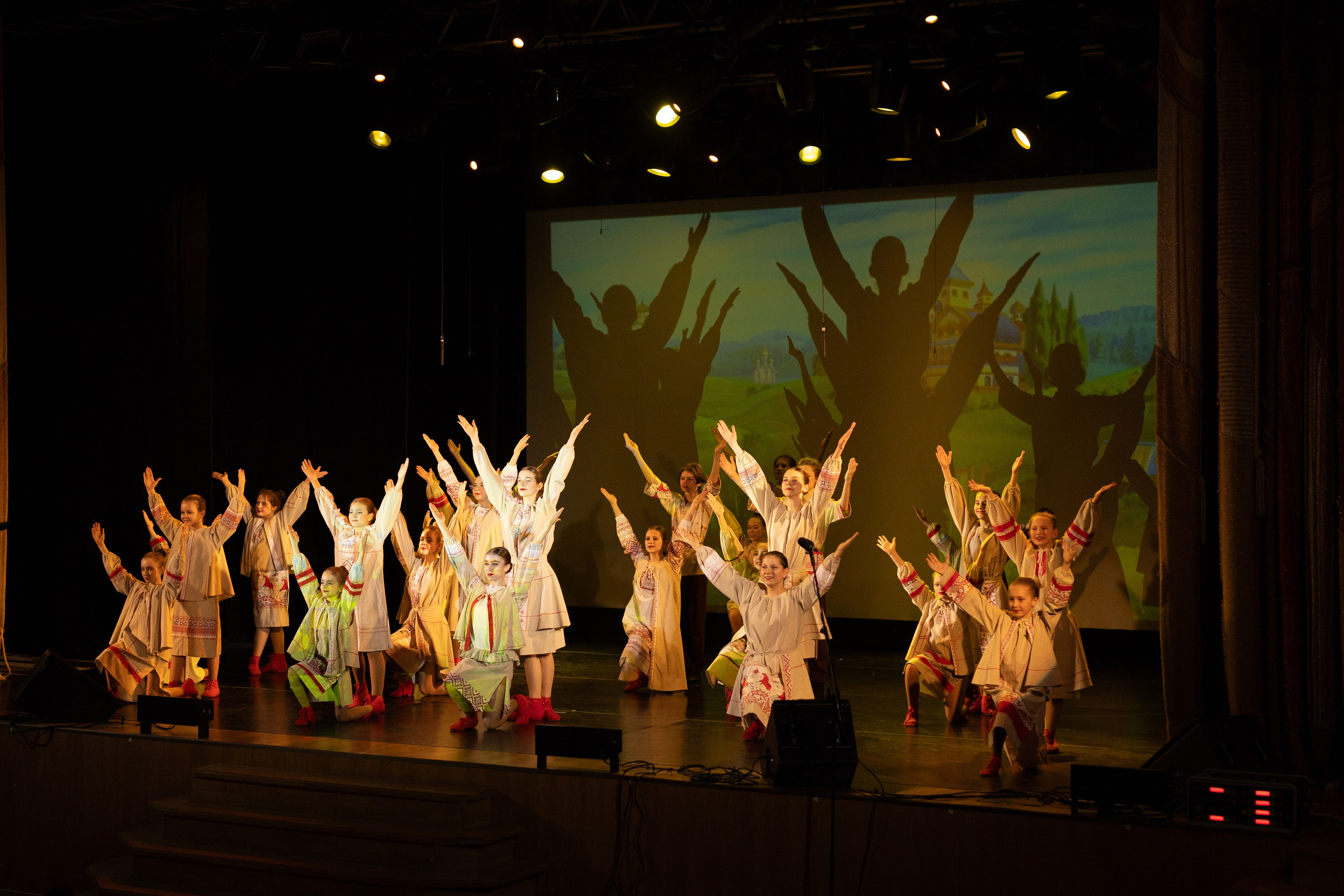 Сцена. Фотограф Людмила Оюн