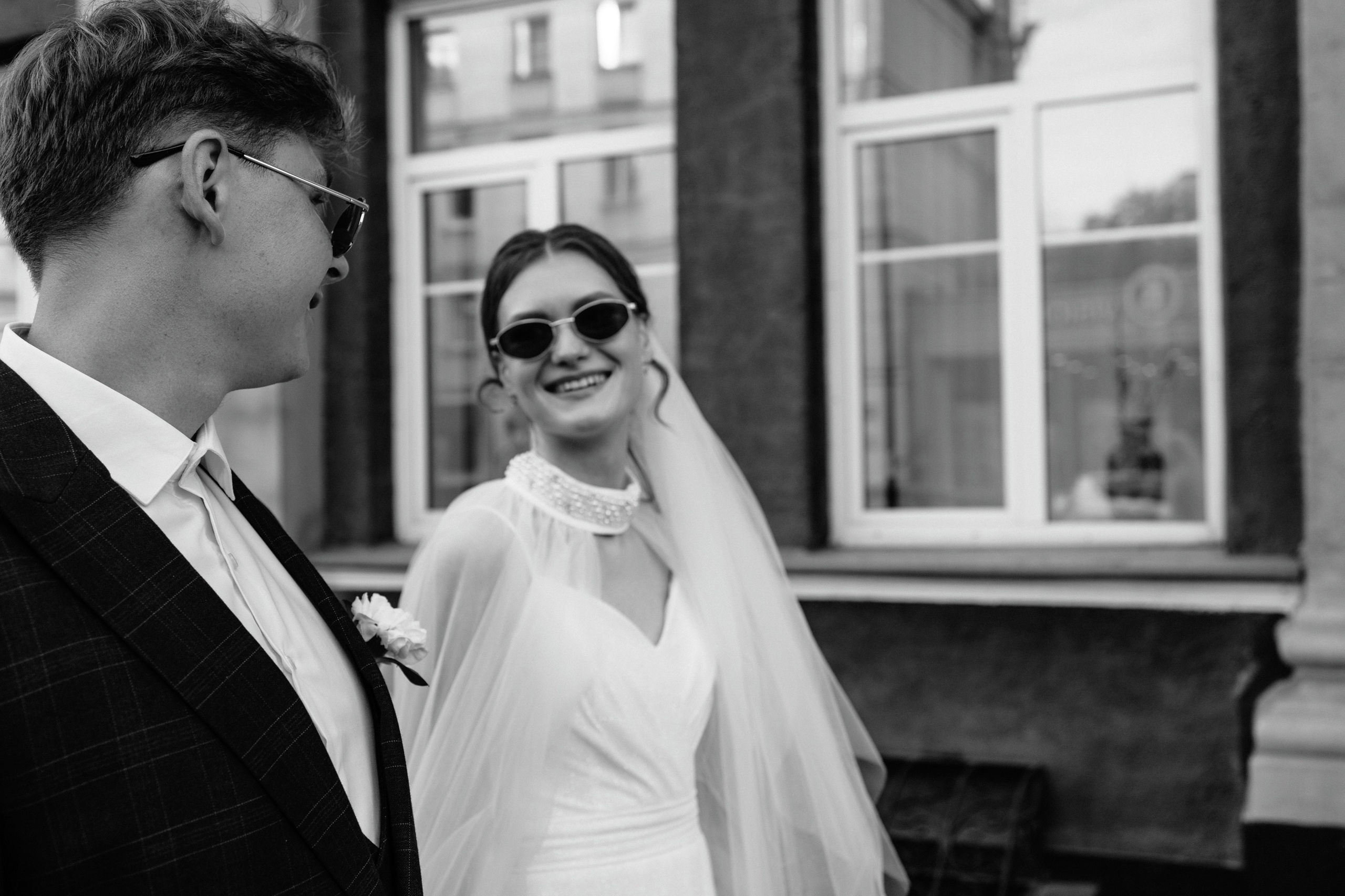 Владислав и Юлия Вечерняя прогулка по городу. Свадебный Фотограф в Иркутске Екатерина Елисеева