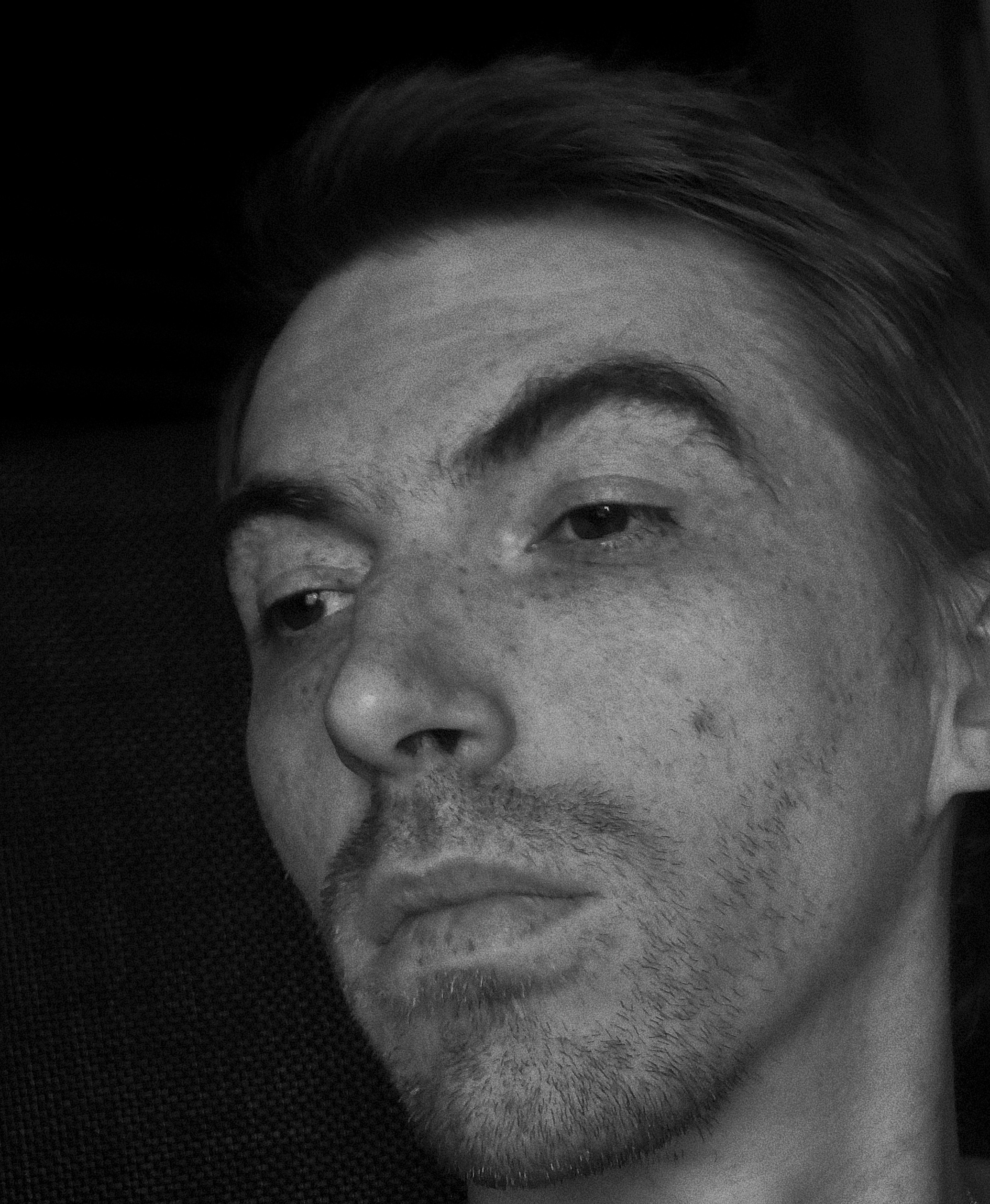 Июль 2025. Den Mirov — Фотограф, Музыкант