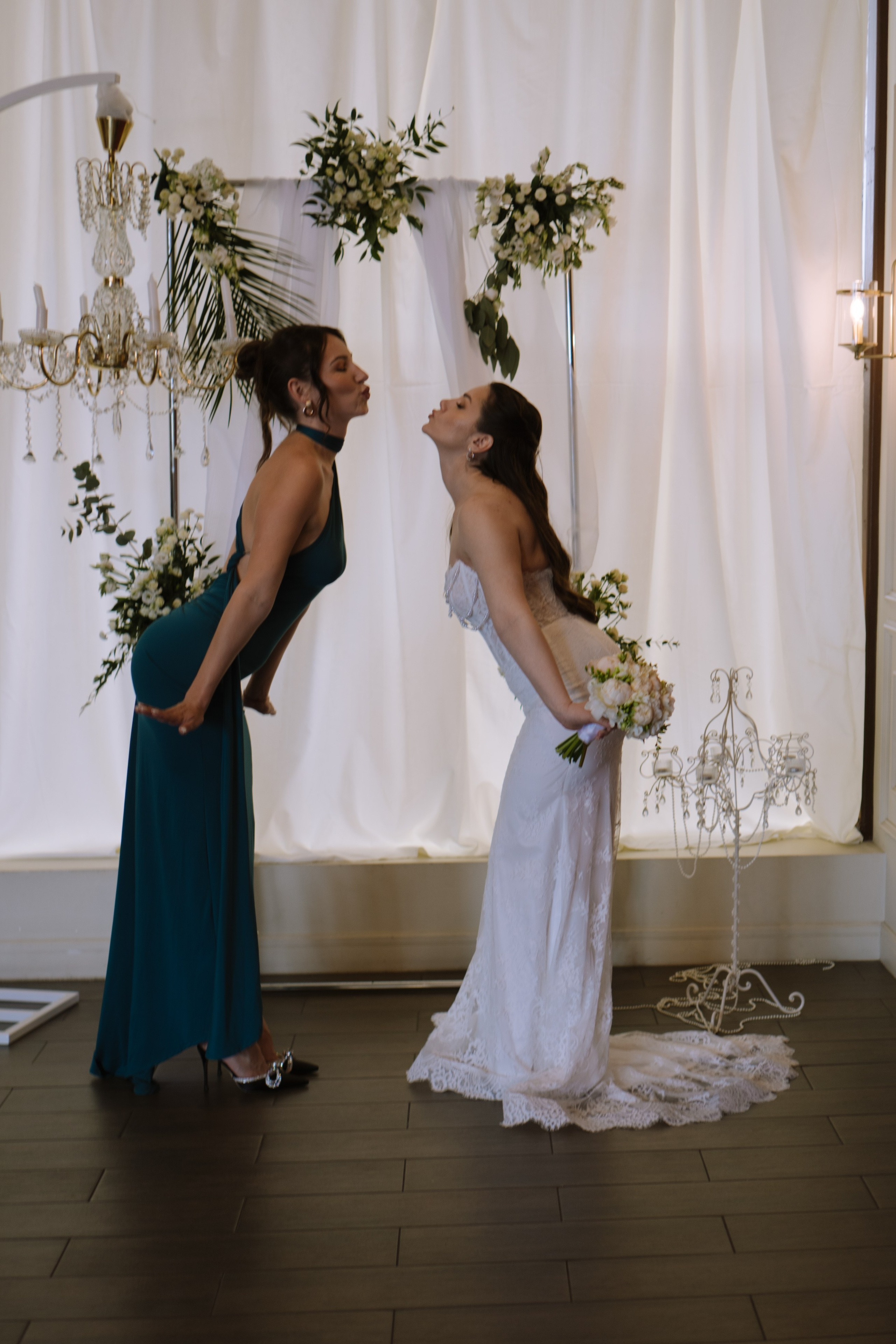 СВАДЕБНЫЙ БАНКЕТ НА ВЛАДИМИРСКОЙ В САНКТ-ПЕТЕРБУРГЕ (КАМЕРНАЯ СВАДЬБА). Профессиональный фотограф, Санкт-Петербург — Виктория Богомолова