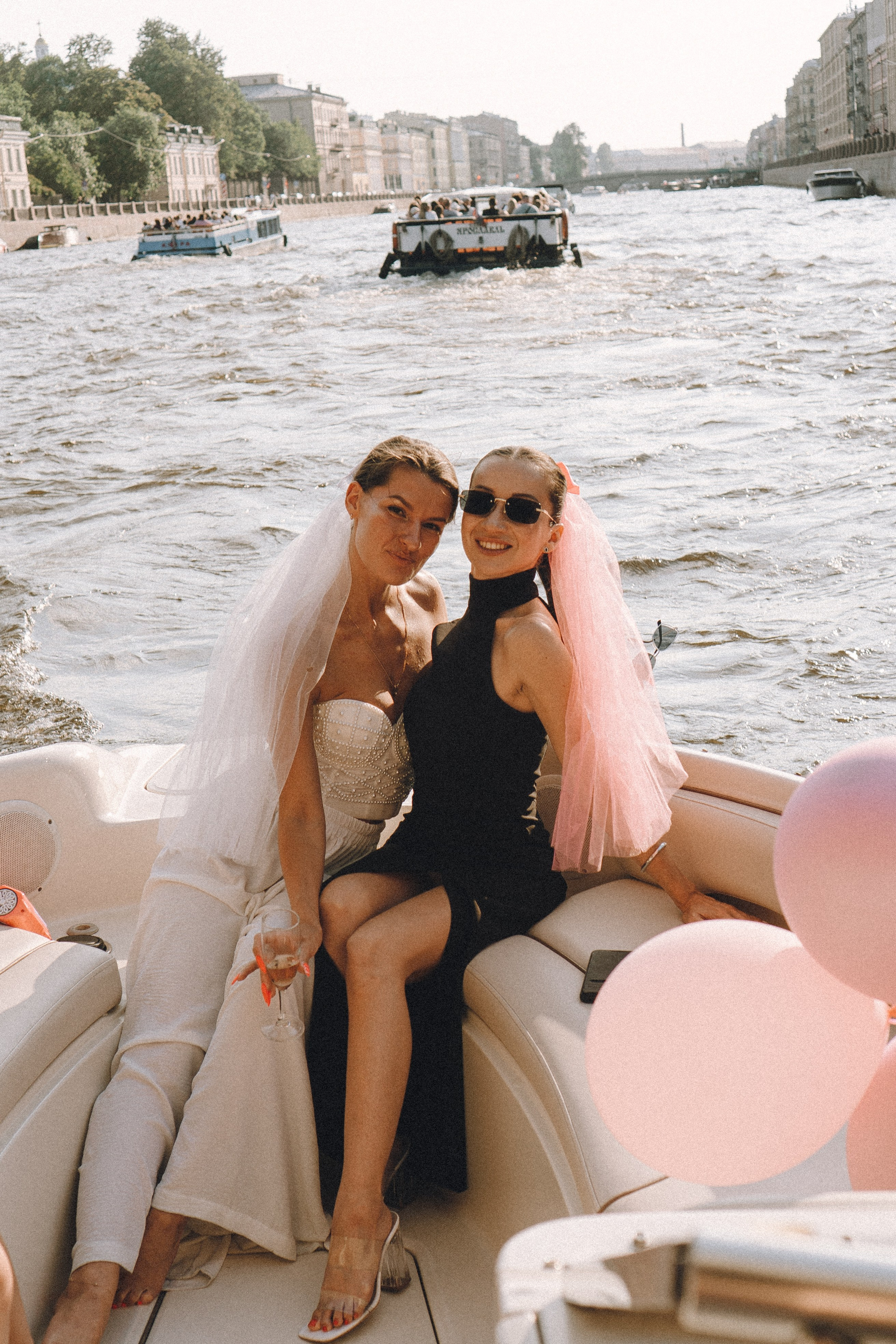 ДЕВИЧНИК НА КАТЕРЕ. Профессиональный фотограф, Санкт-Петербург — Виктория Богомолова