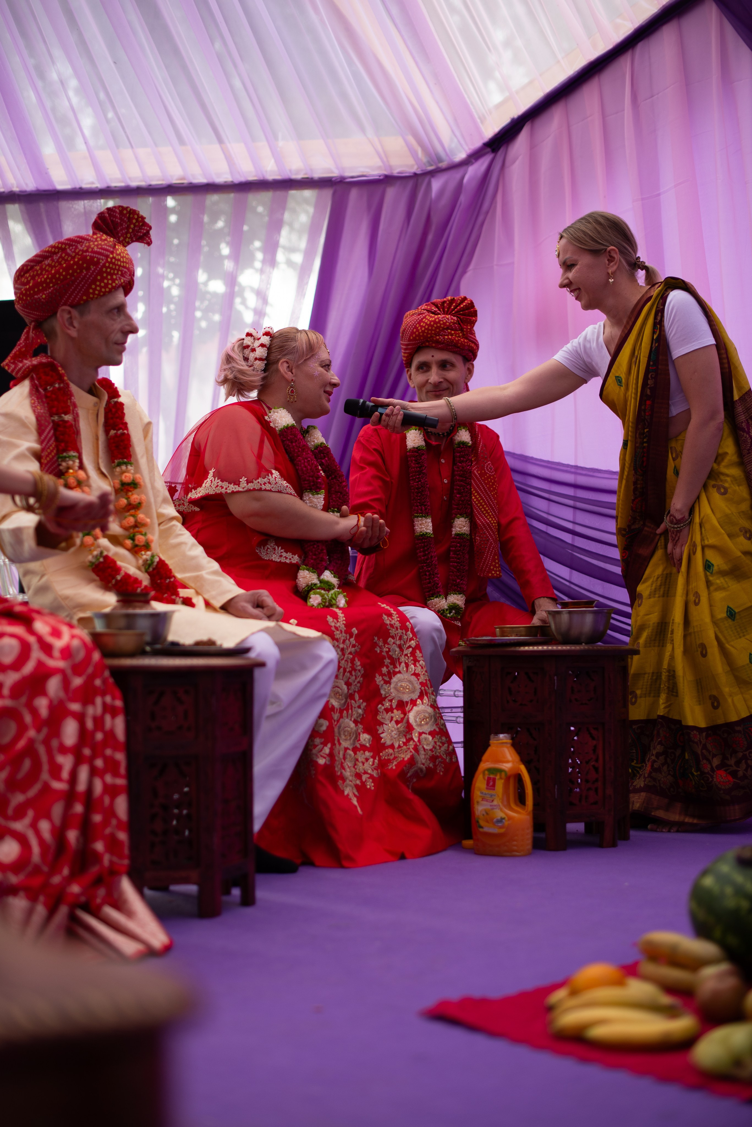 Свадьба в ведической традиции на фестивале День Индии 2025. Victoria Radjevna Репортажный Фотограф — Видеограф Москва • Санкт-Петербург
