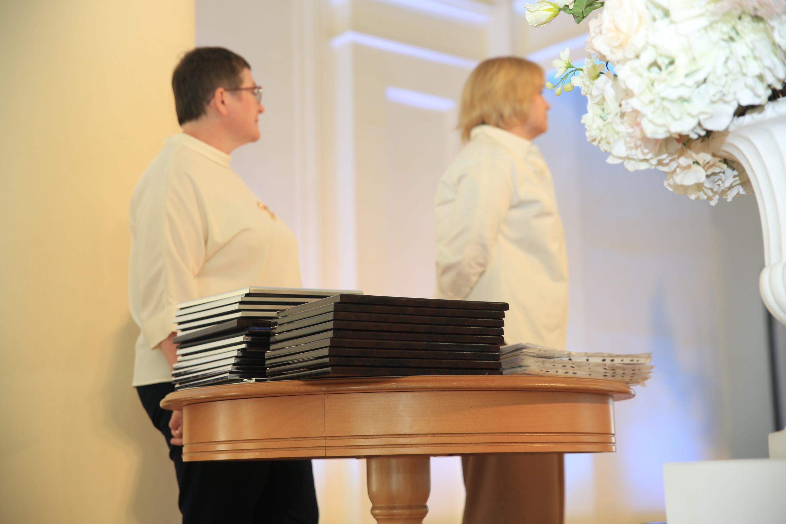 Вручение аттестатов 11 гимназия. Школьный фотограф в Туле Светлана Привезенцева