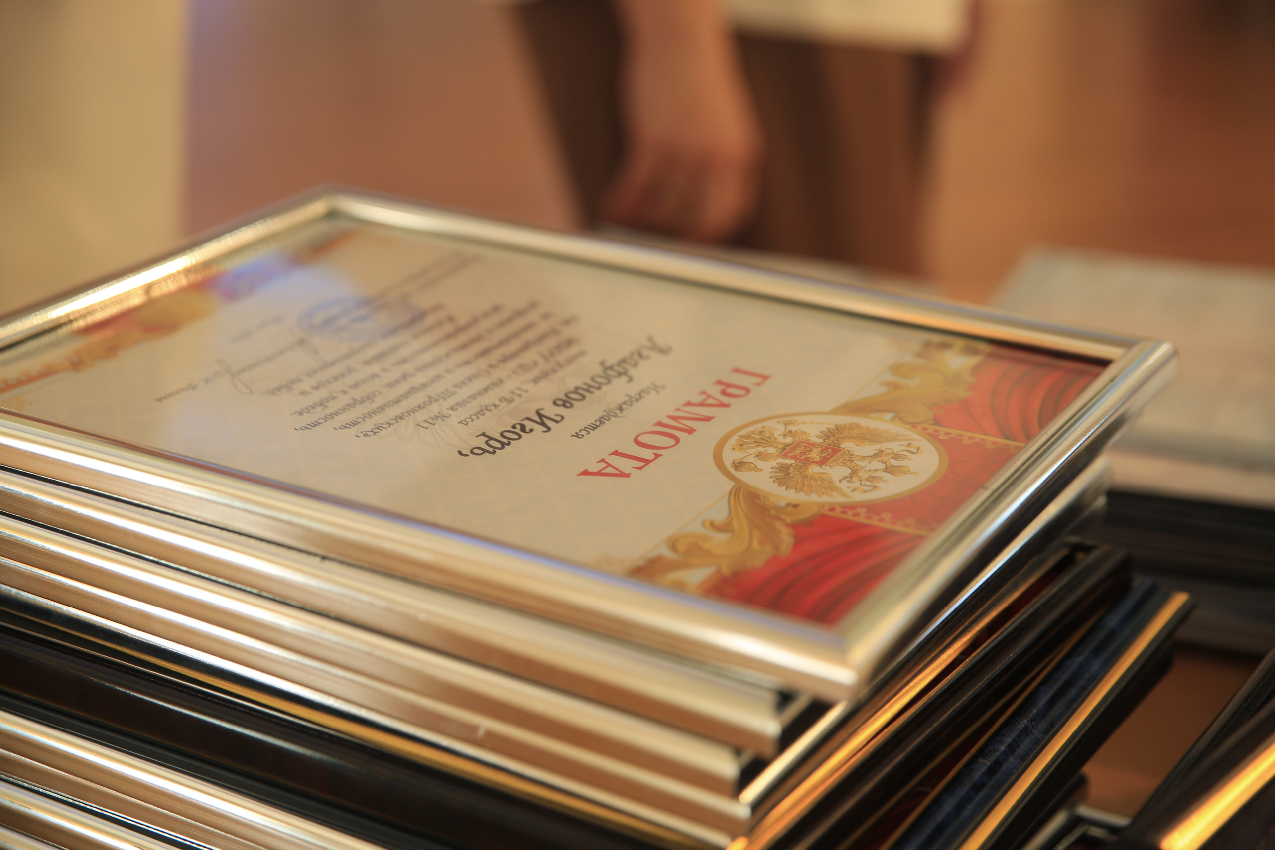 Вручение аттестатов 11 гимназия. Школьный фотограф в Туле Светлана Привезенцева