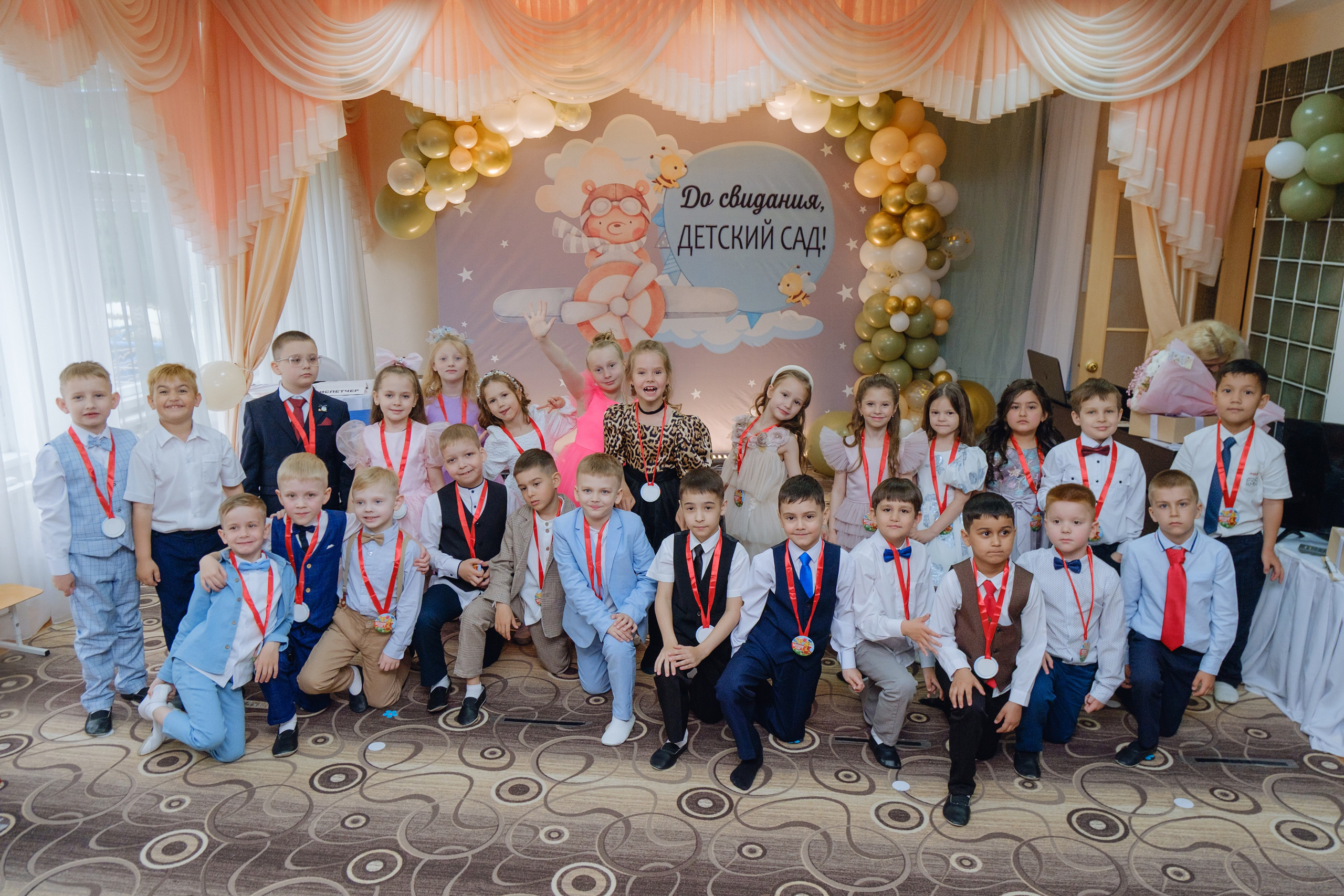 Выпускной 2025. Фотограф Софья Володкина