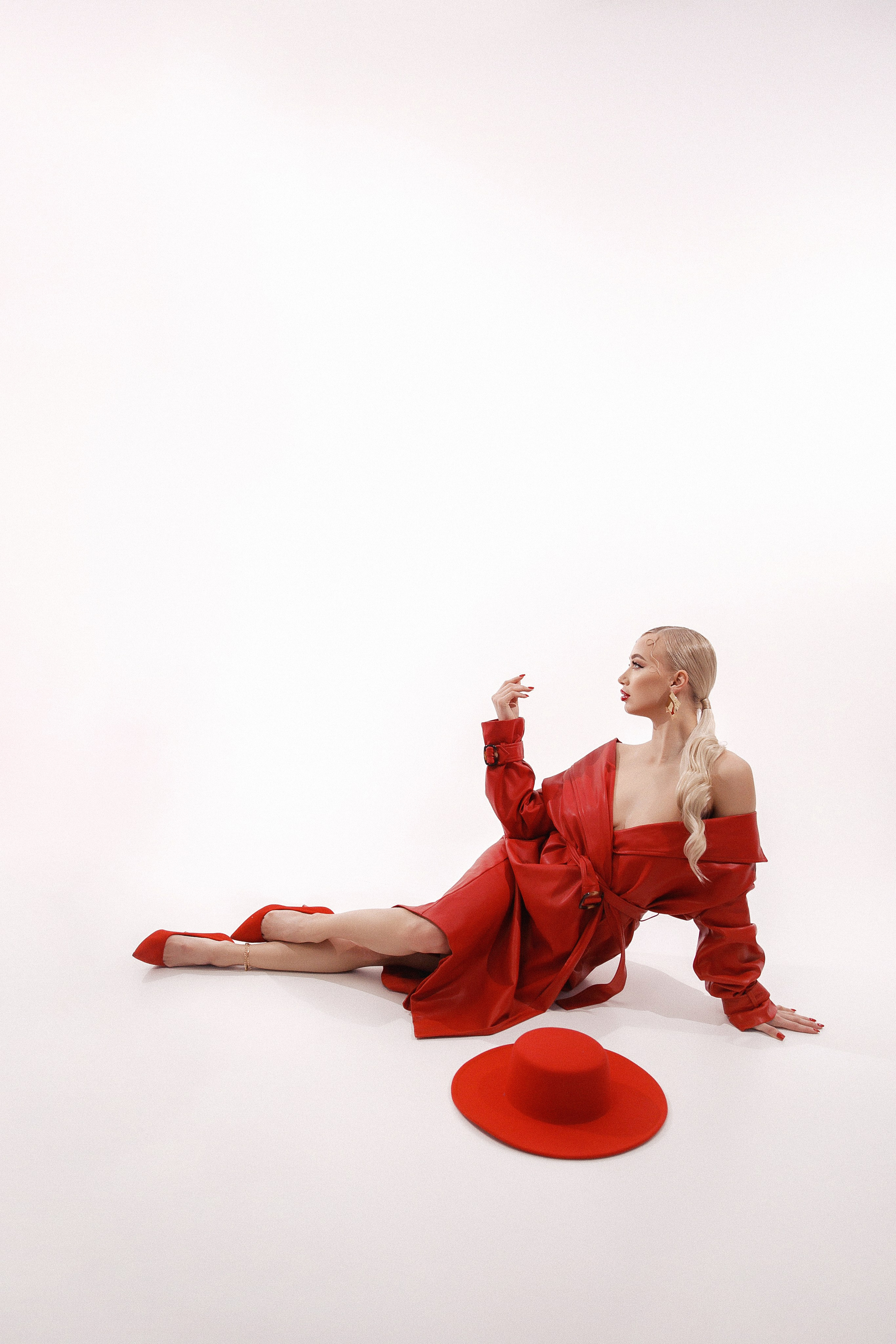 Фотосессия на циклораме. Свадебный фотограф в новокузнецке