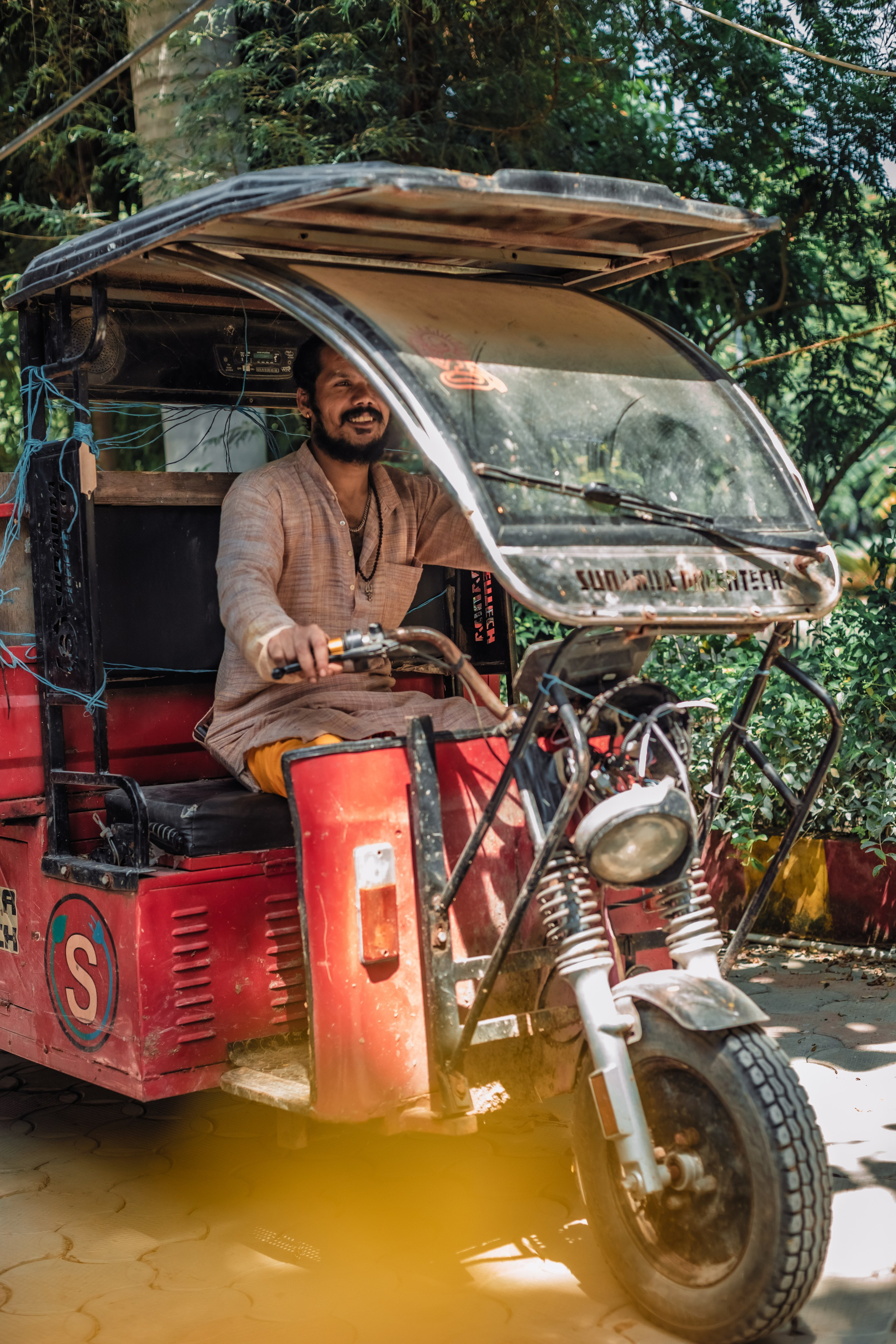 Devraha baba ji ashram life 2025. Mariam Bagdasaryan