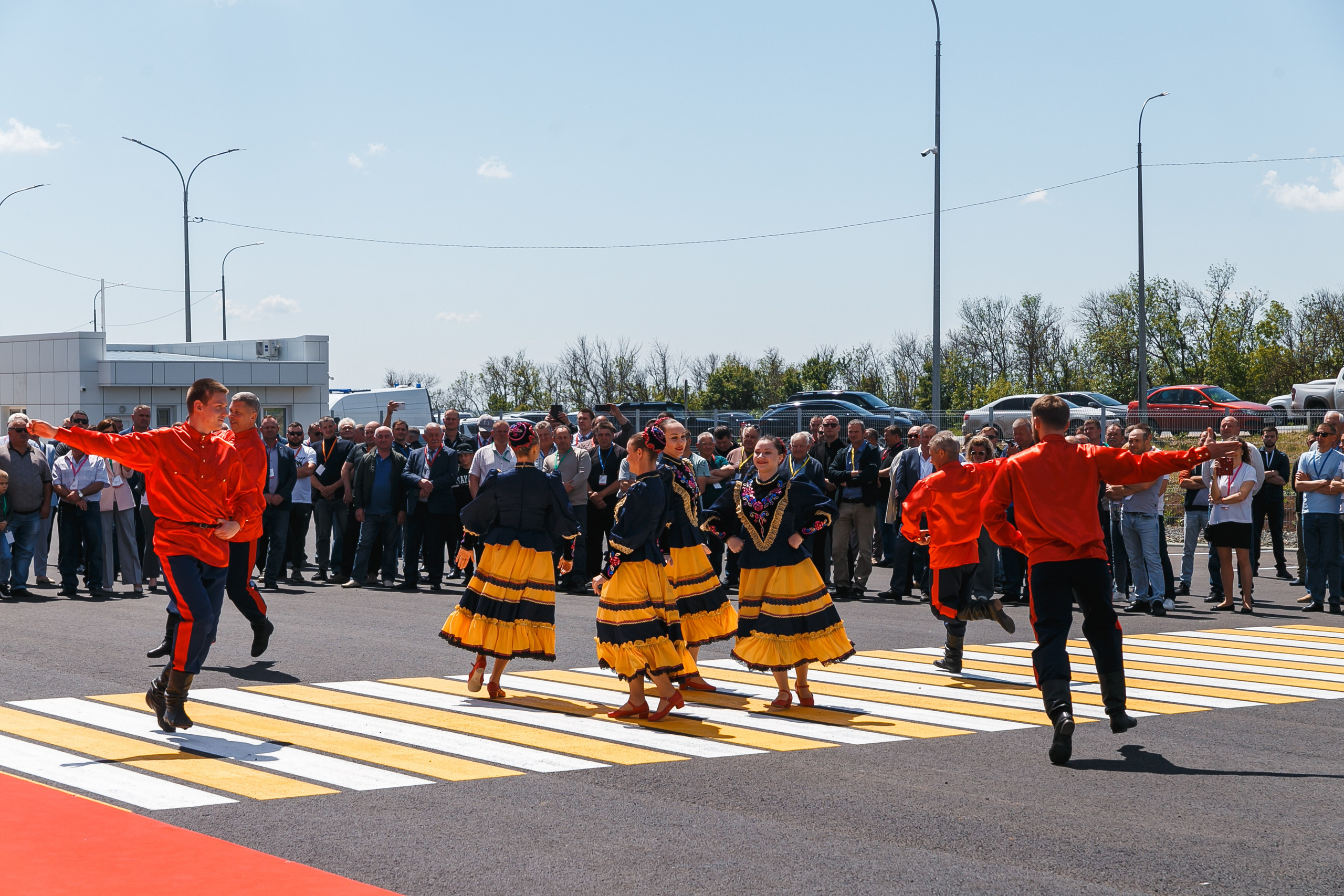 Открытие дилерского центра Ростсельмаш. Событийный фотограф Максим Бескоровайновнов