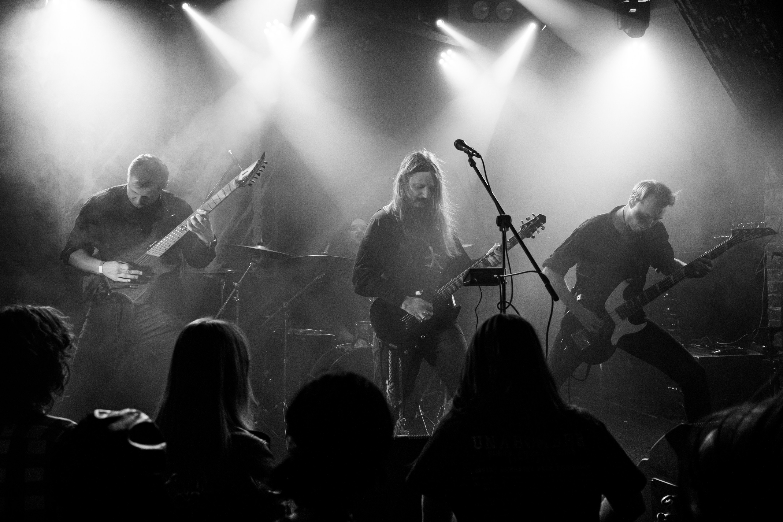 ИЛ • Minuala • Khlad|Цоколь 2.0. Концертный и репортажный фотограф в Санкт-Петербурге Слава Пахомов