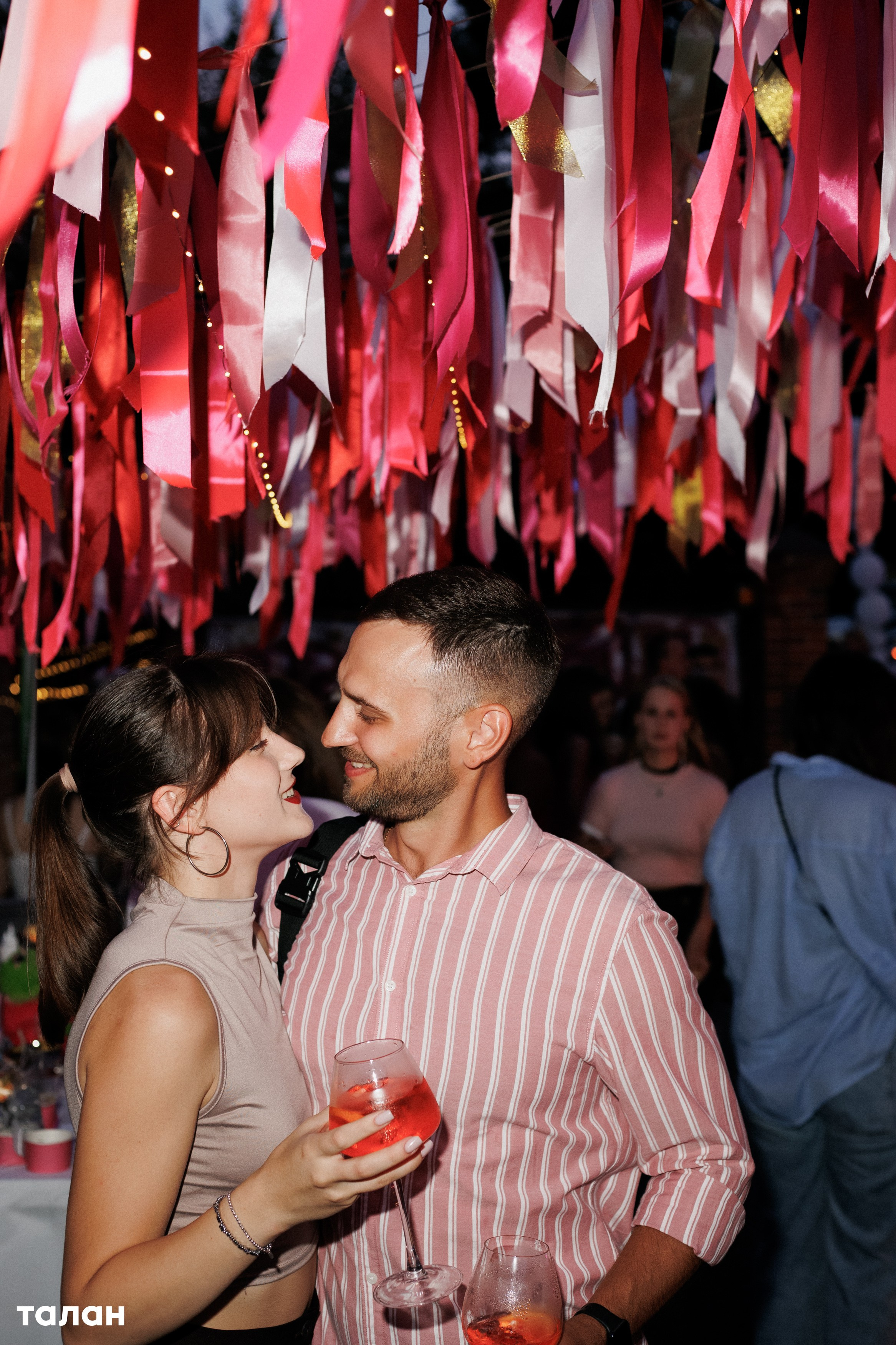 ВИНОТЕКА [бар+магаз] — BIRTHDAY PARTY. СВОИ. ФОТООТЧЕТЫ-СОБЫТИЯ-МЕСТА