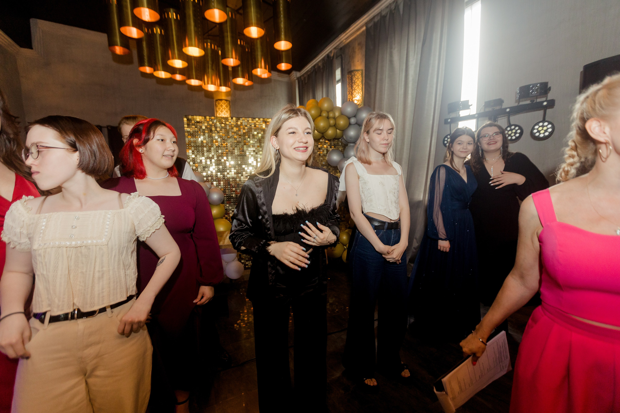 Выпускной школа 2023. Выпускные альбомы в Зеленограде и Москве