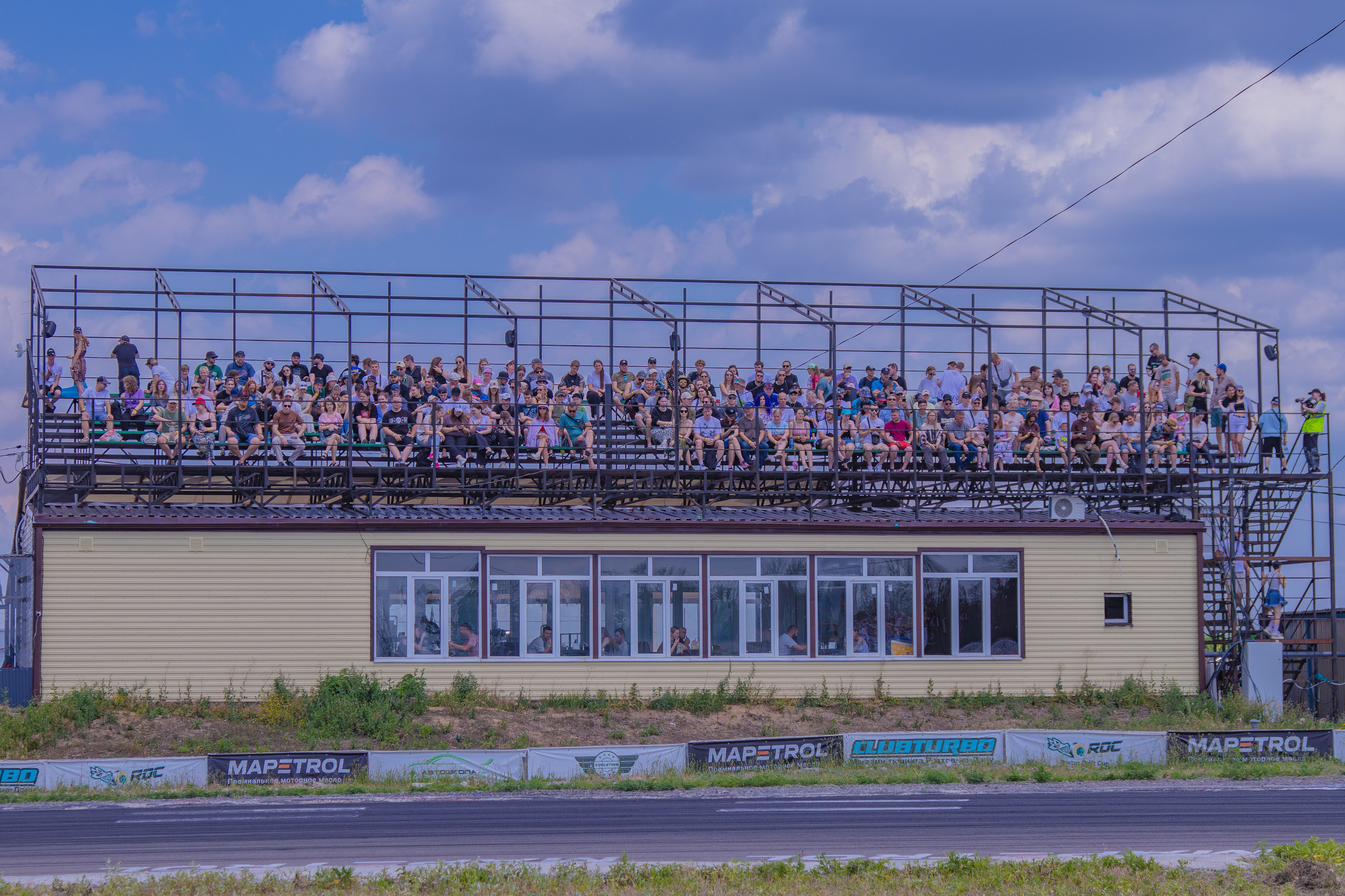 Фотосъёмка профессионального дрифта в Ростов-на-Дону. Портретный фотограф в Ростове-на-Дону Антон Казарин