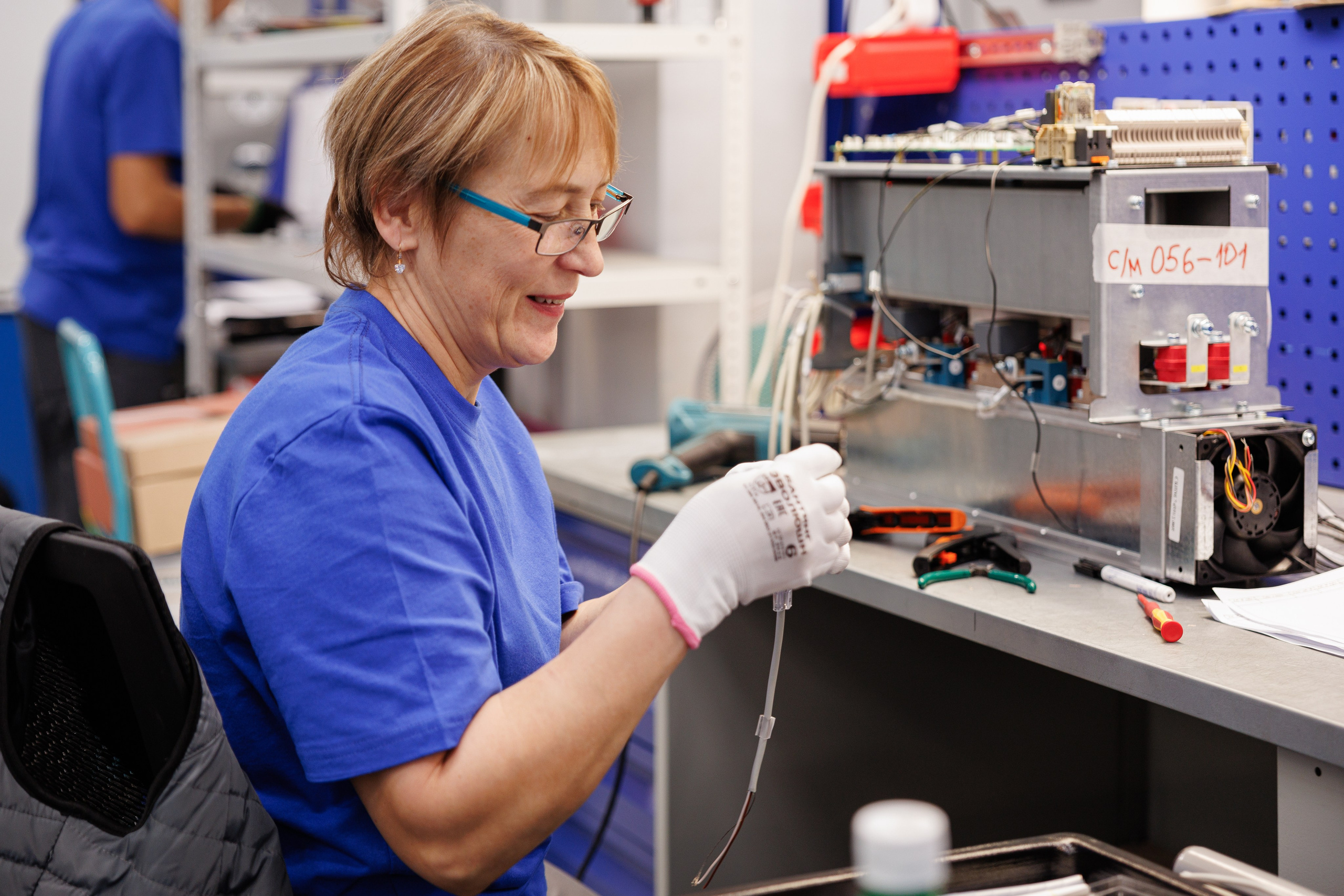 Вольтаг — Экскурсия по производству. Контент для бизнеса в Екатеринбурге Полдень Медиа