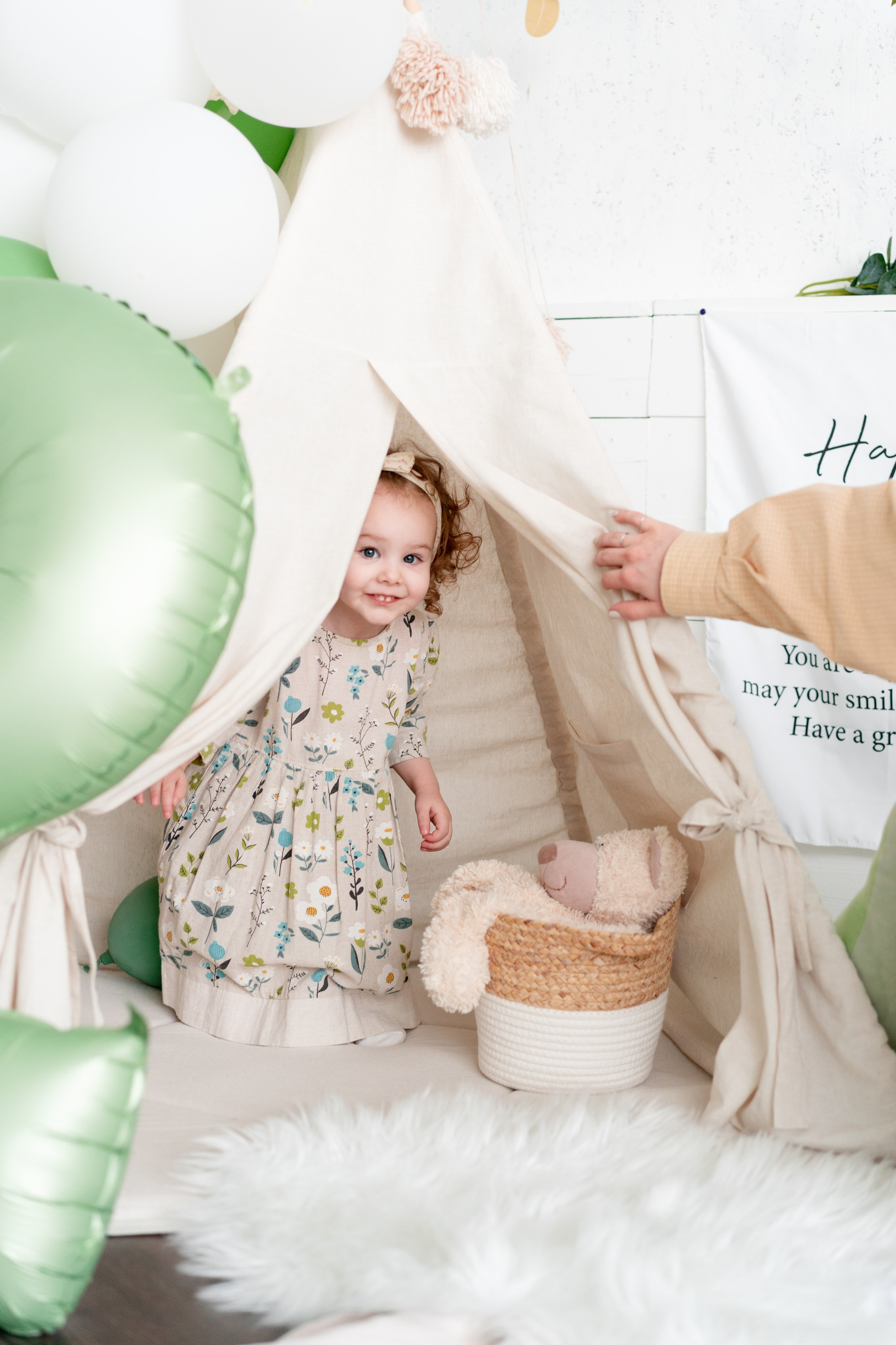 Кирочка и её семья. Детская, семейная фотостудия в Санкт-Петербурге