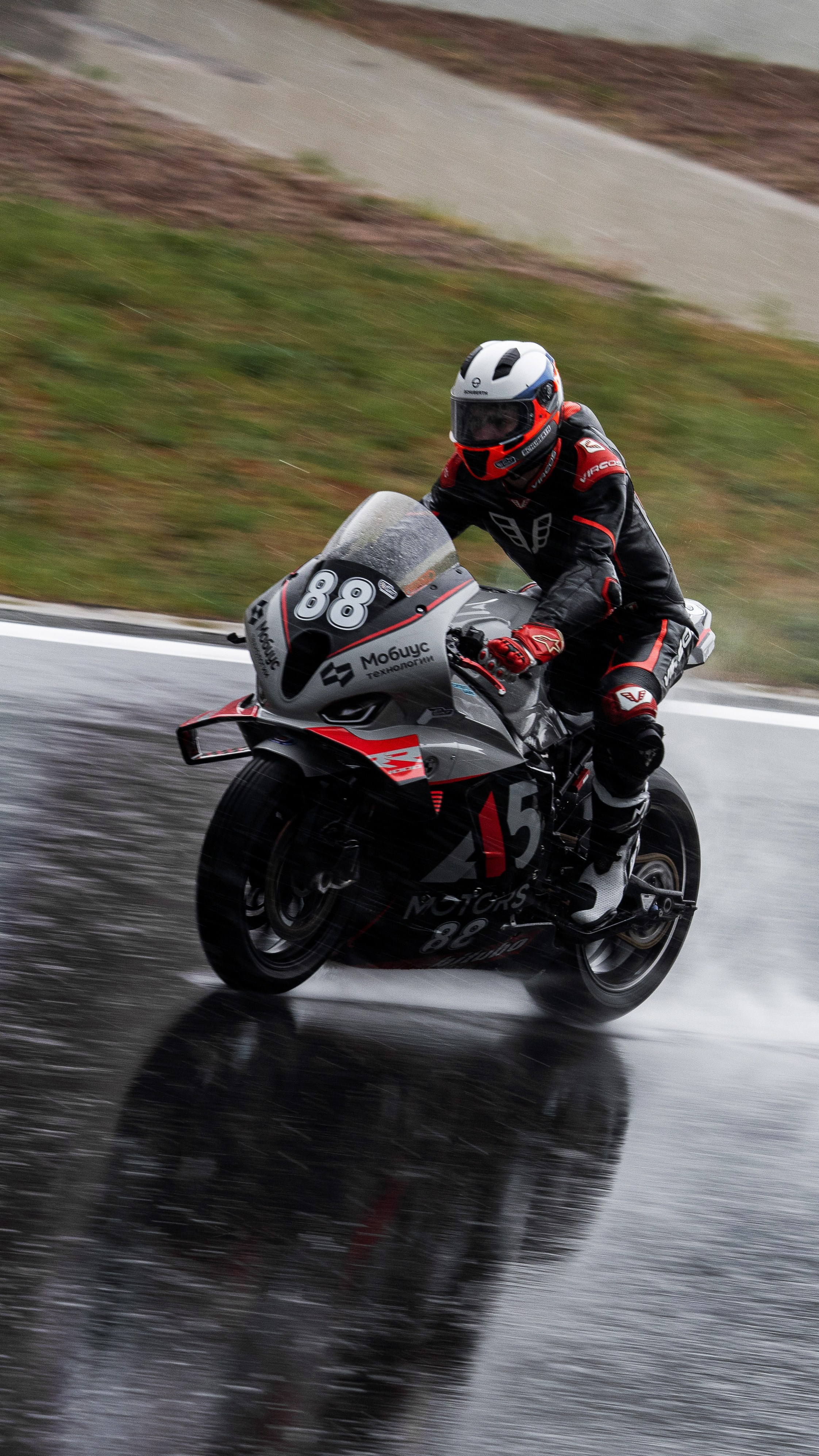 Авто и мото съемка в Москве на заказ | TOLBATOV PRODUCTION