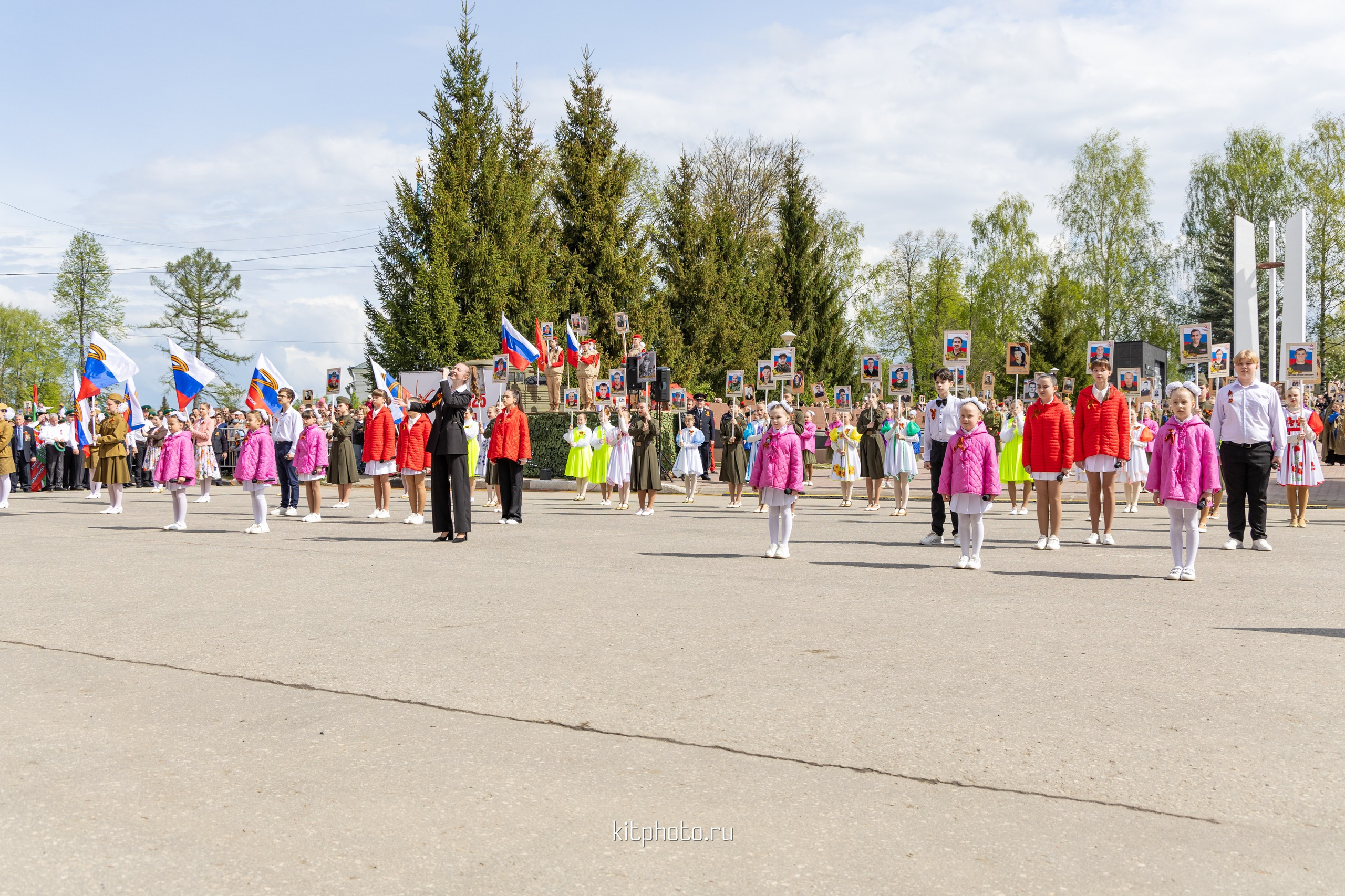 Фотосъёмка Дня Победы 2025 в Городце | Репортаж от KitPhoto. Фотограф Нижний Новгород Мария Китаева
