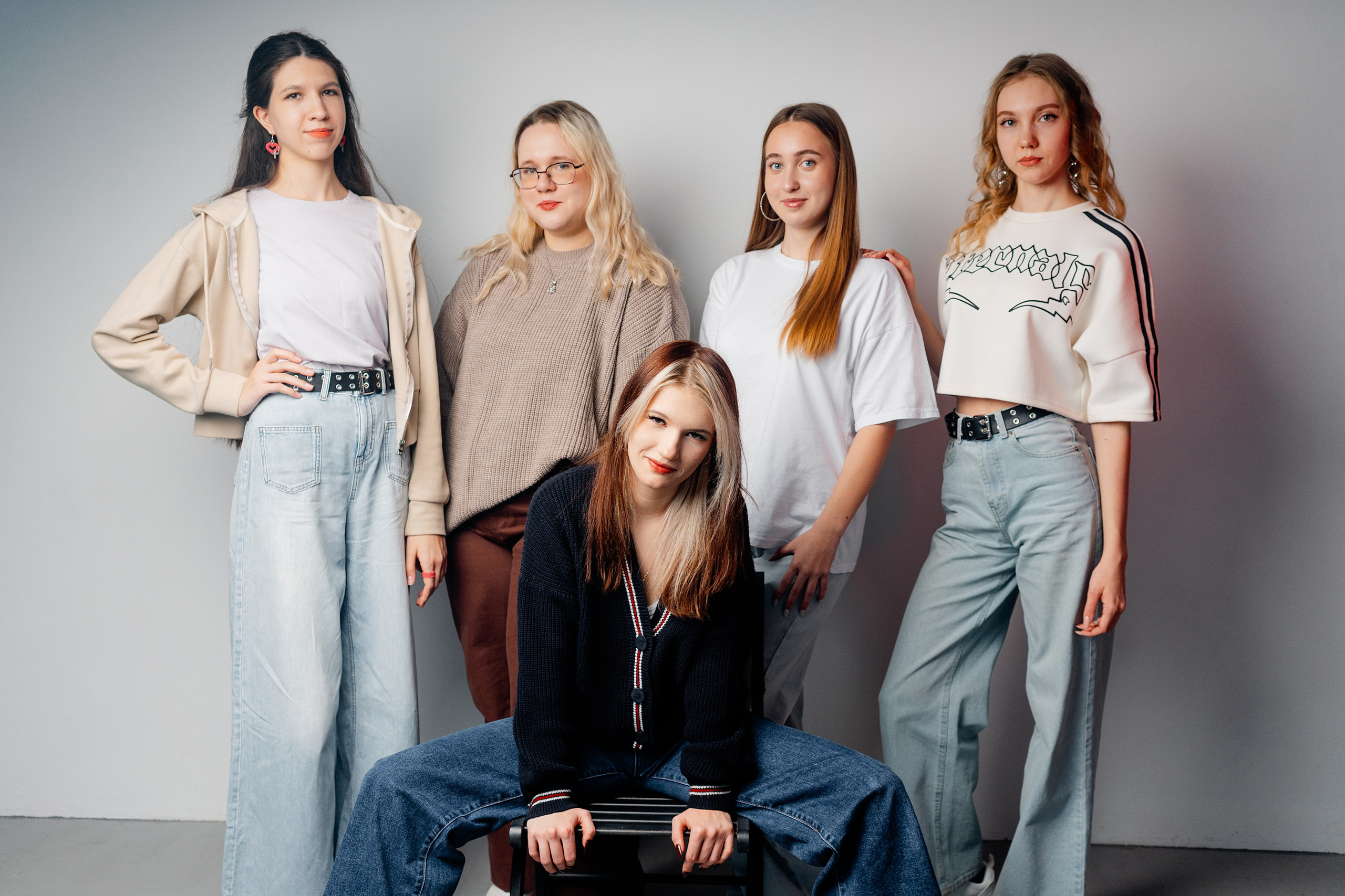 11 класс Студия. Фотограф Софья Володкина