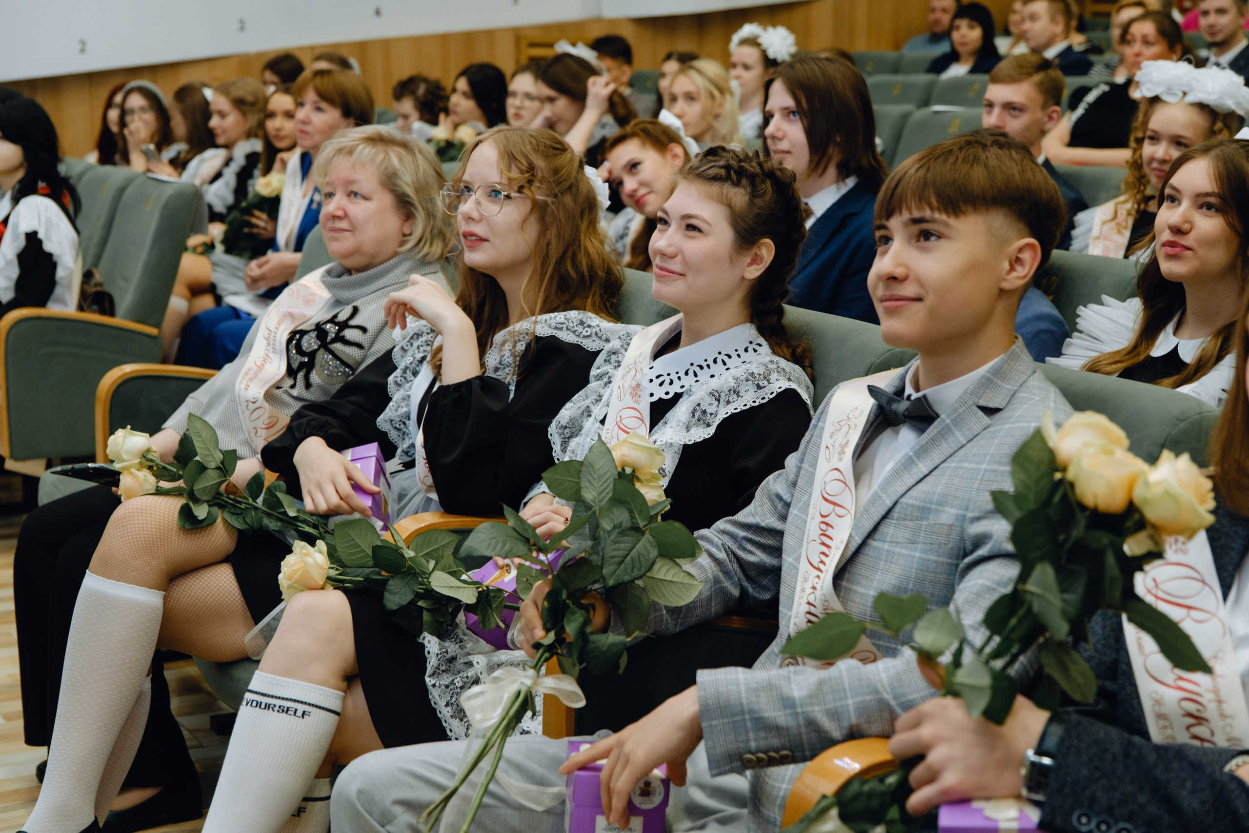 Последний звонок 11 класс. Фотограф Софья Володкина