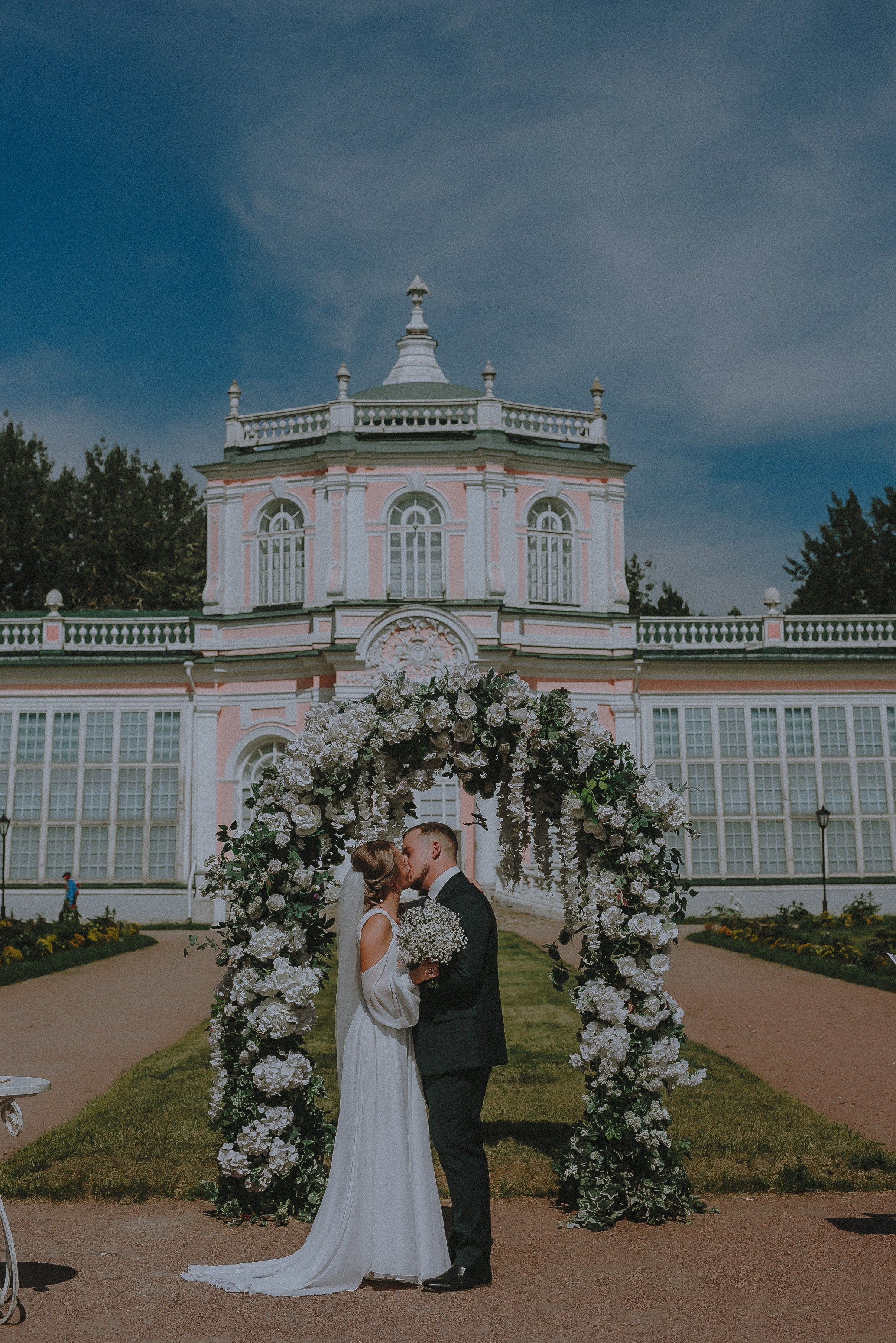 Love.app: Всё для счастливой жизни. Свадебный и семейный фотограф в Москве Сажина Кристина КиМ. Свадебный оператор в Москве Сажин Максим