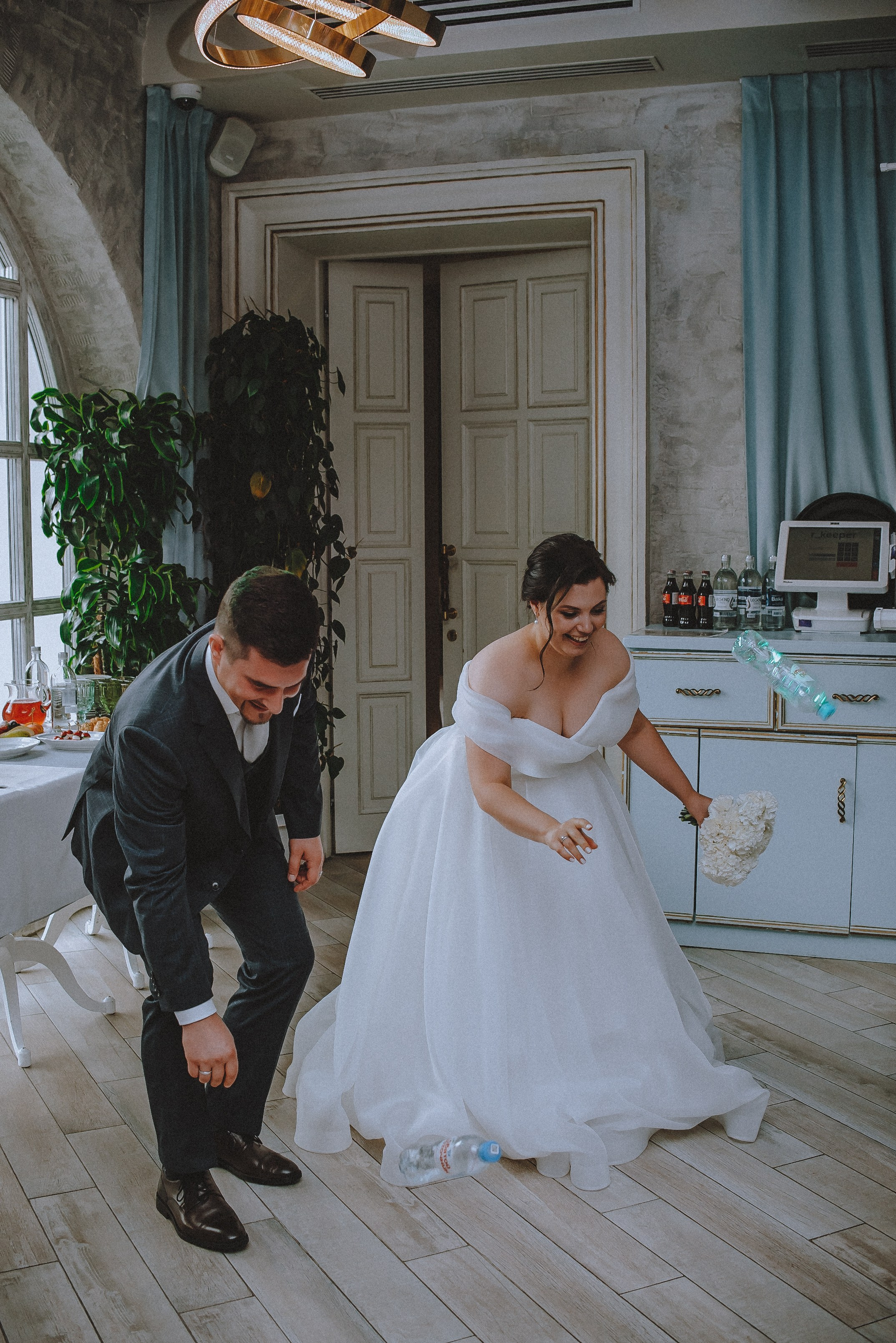 Love.com: Главная страница нашего счастья. Свадебный и семейный фотограф в Москве Сажина Кристина КиМ. Свадебный оператор в Москве Сажин Максим