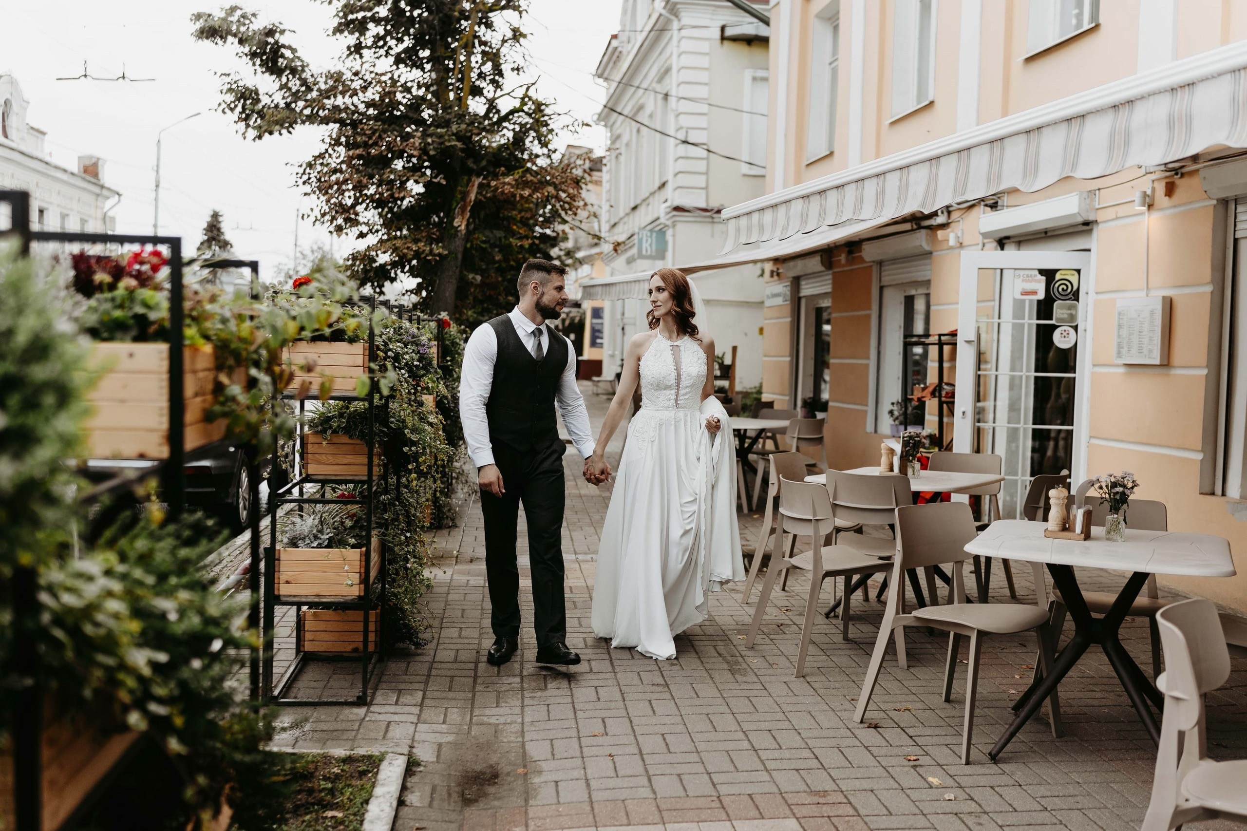 Примеры свадебных платьев. Модельер Евгений Бременев