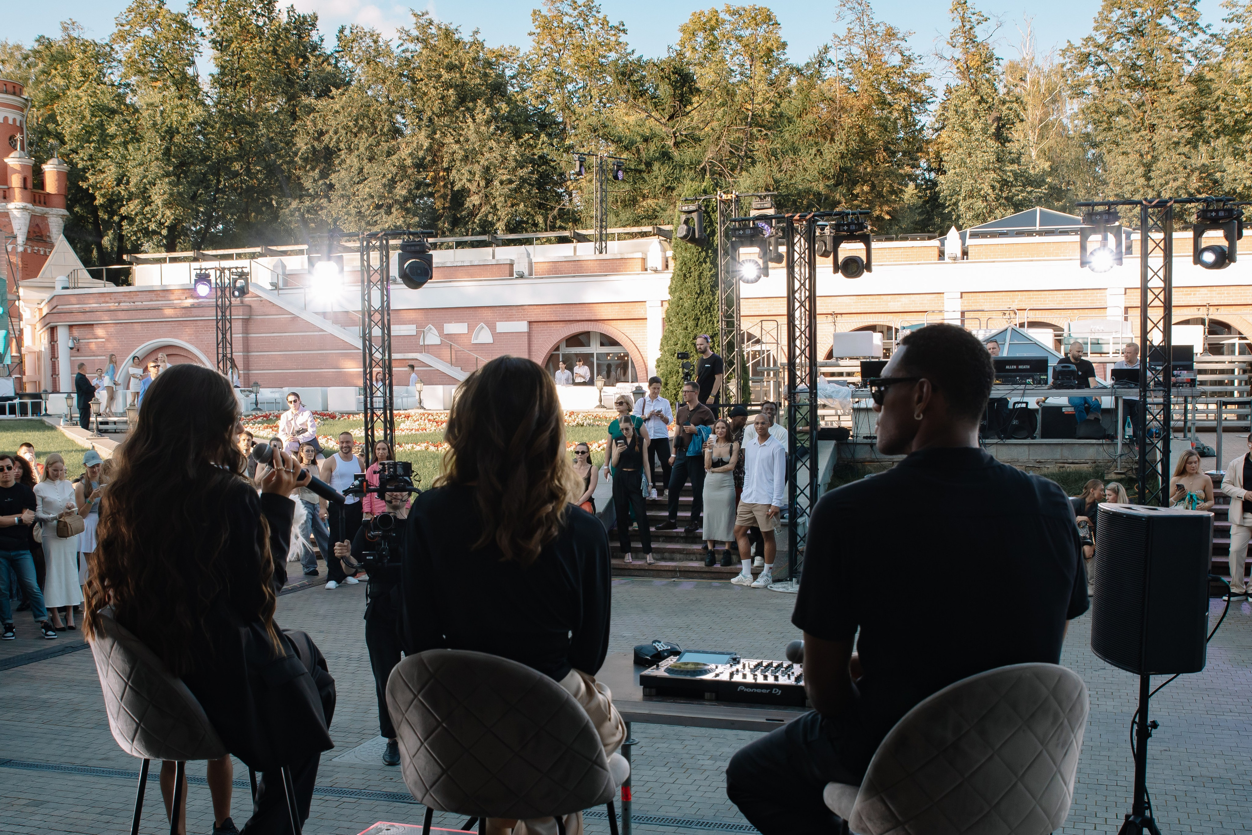 AESTHETIC ONLY в Петровском путевом дворце. Фотограф в Москве Яна Полосина