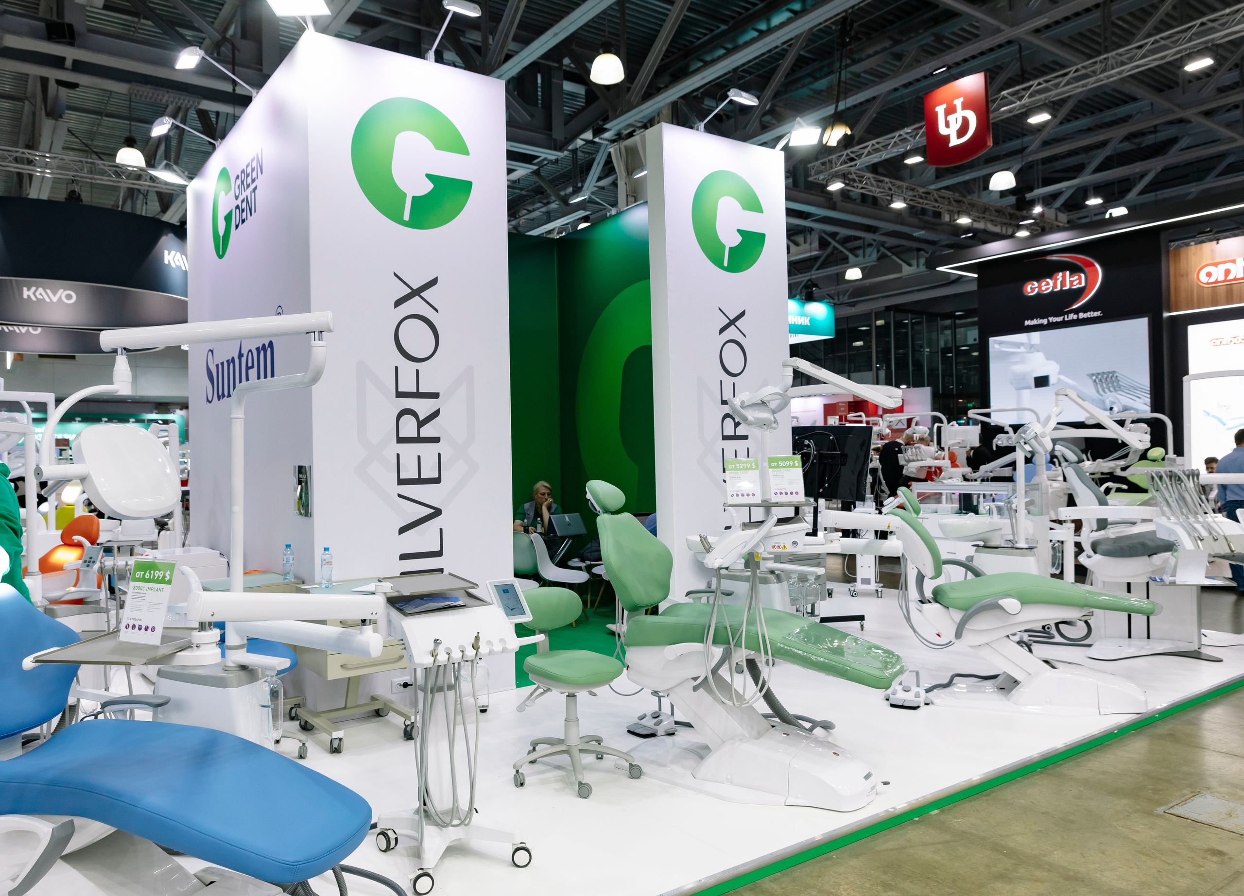 Стоматологическая выставка Dental Salon 2026. Профессиональный фотограф в Москве | Заказать фотосессию и съемку