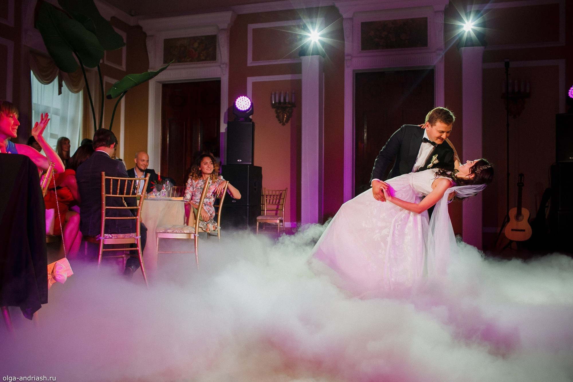 Вечерняя выездная регистрация. Семейный, портретный и свадебный фотограф в Санкт-Петербурге и Москве