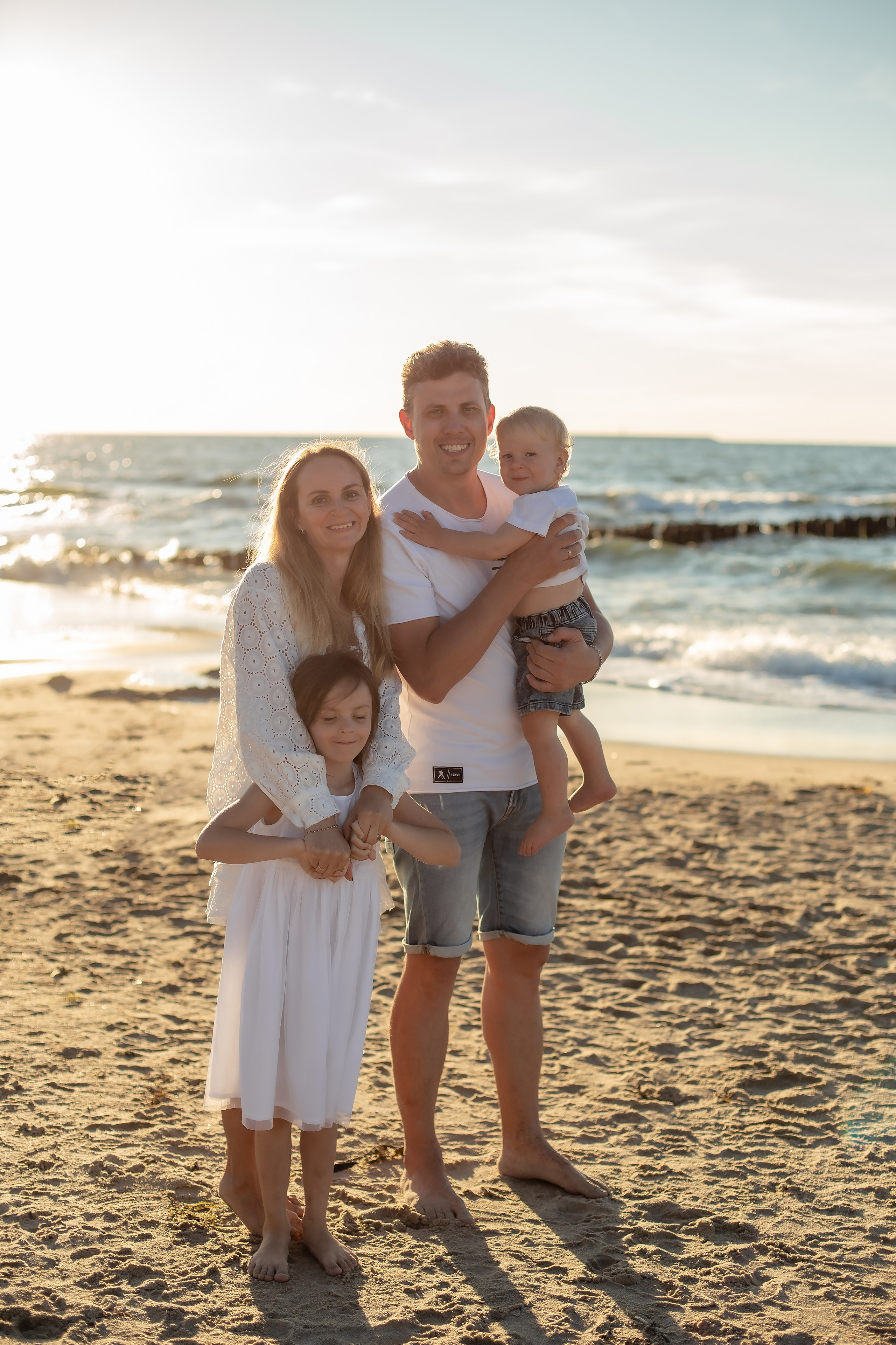 Иван, Ирина, Варя и Гордей. Малиновка. Фотограф в Калининграде Решетникова Алина