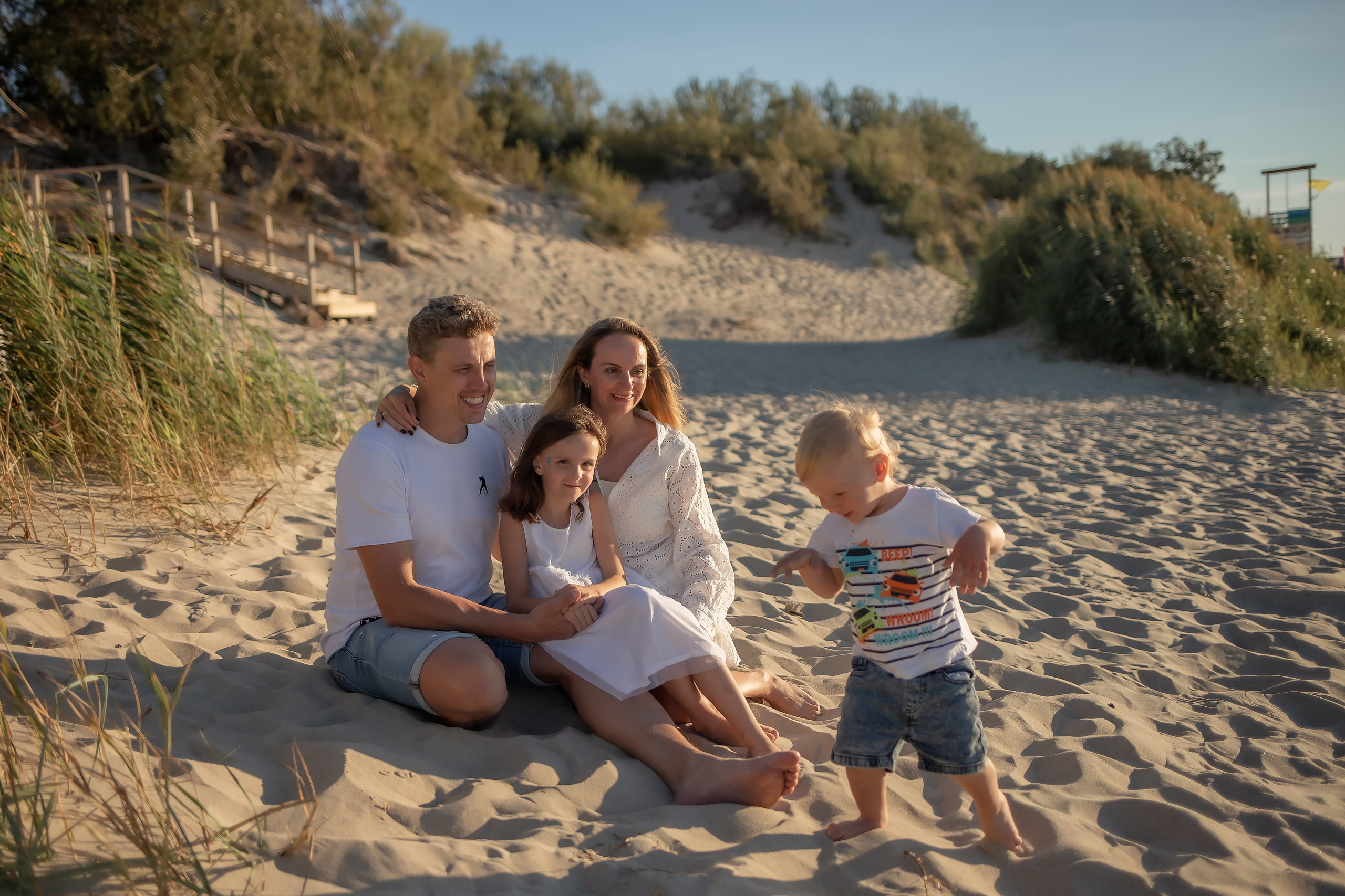 Иван, Ирина, Варя и Гордей. Малиновка. Фотограф в Калининграде Решетникова Алина