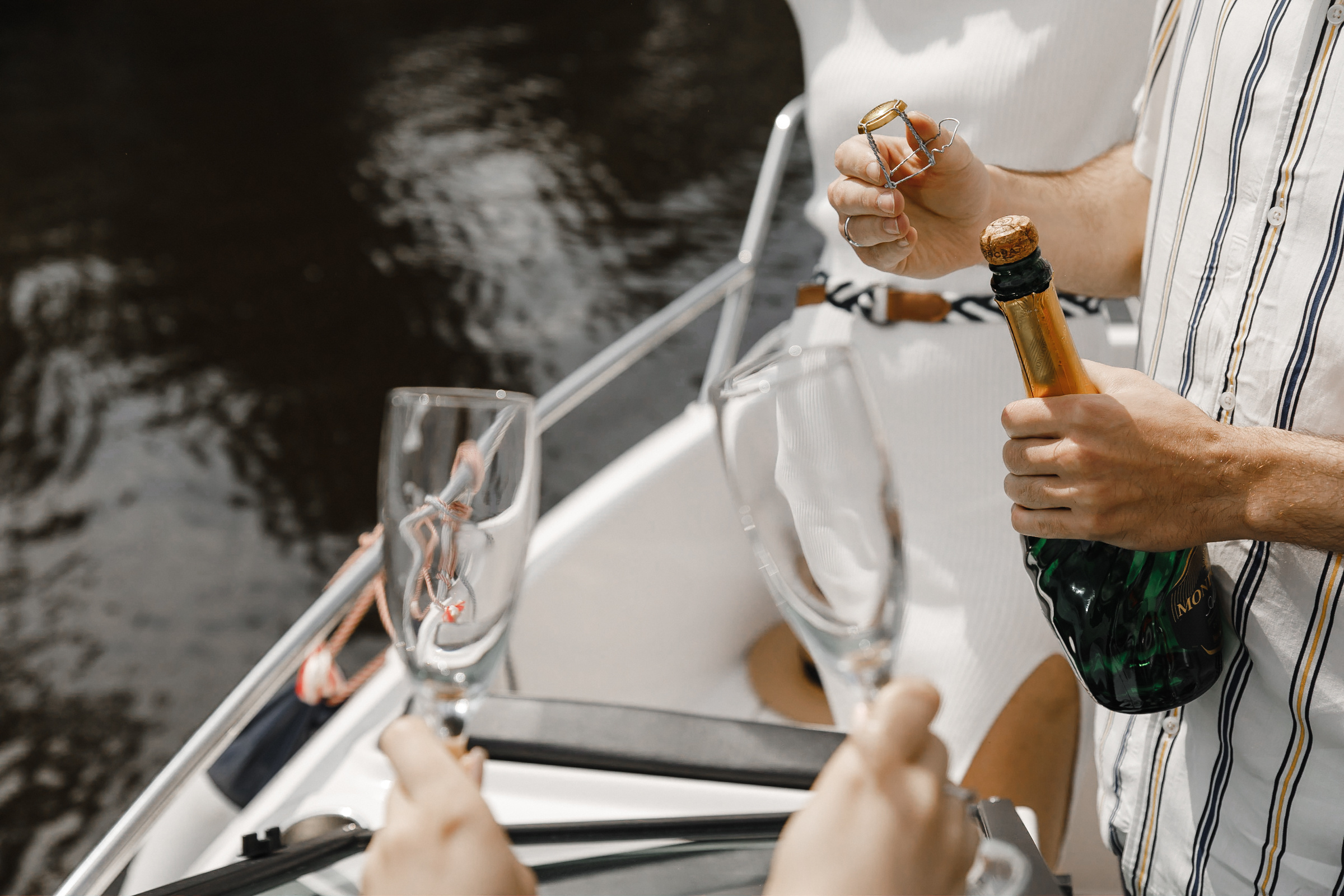 Ethanol spray. ROMA GORBATOVSKY