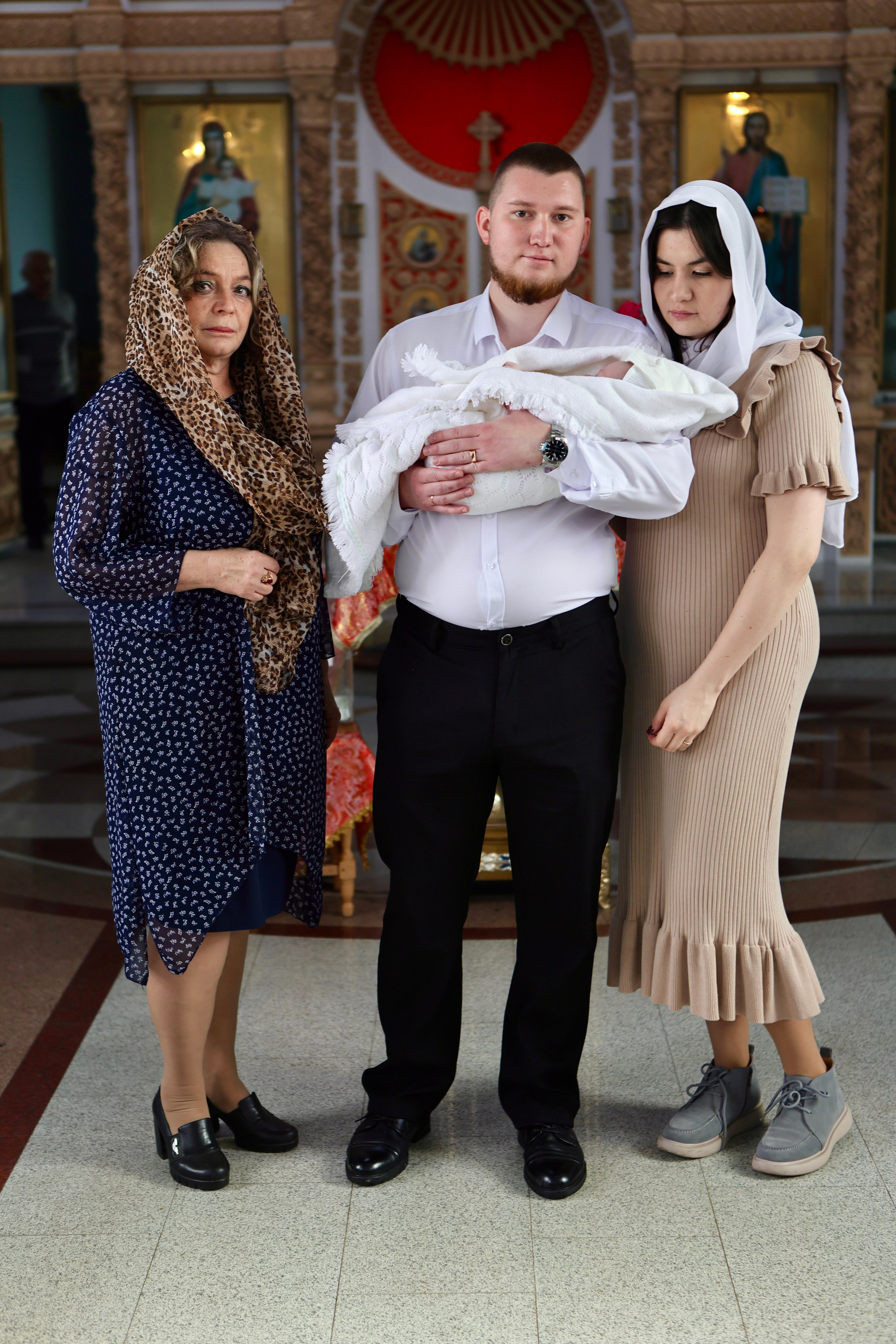 Яна и Максим —крещение Михаила. Фотограф в Курске Смирнов Евгений