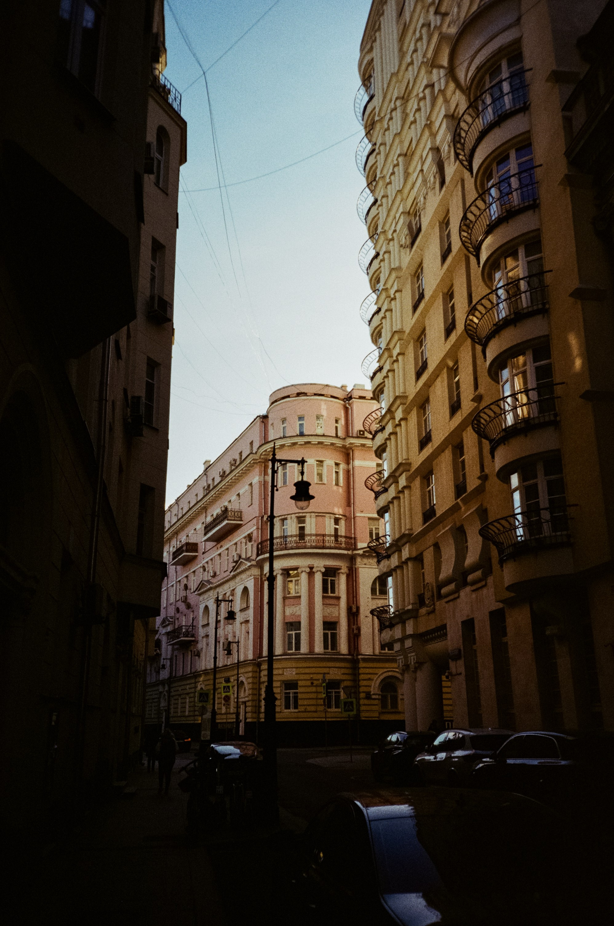 Ул. Малая и Большая Никитская | Ricoh R1 | Fujifilm Fujicolor C200