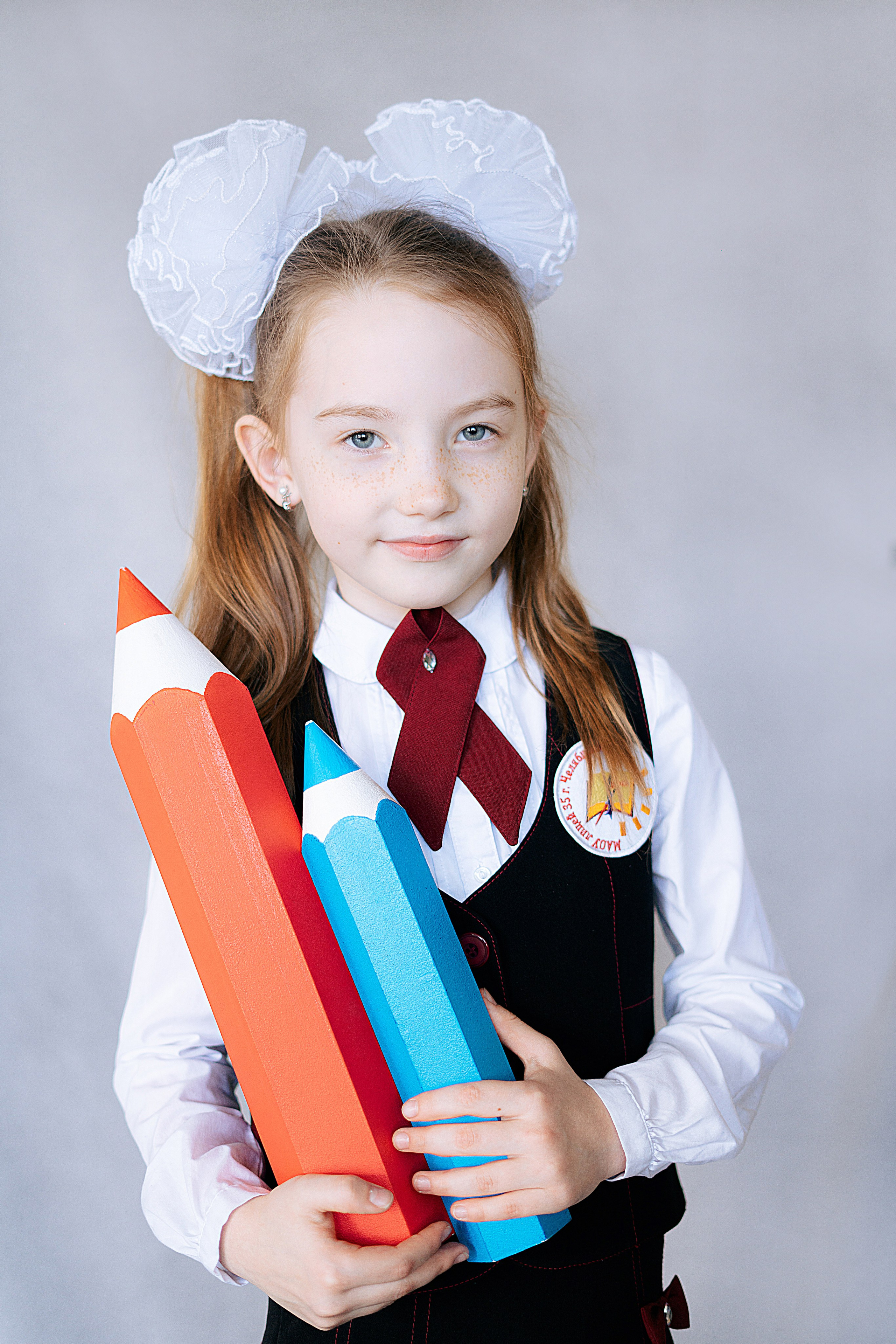 Школьные портреты. Школьный фотограф в Челябинске. Выпускные фотоальбомы