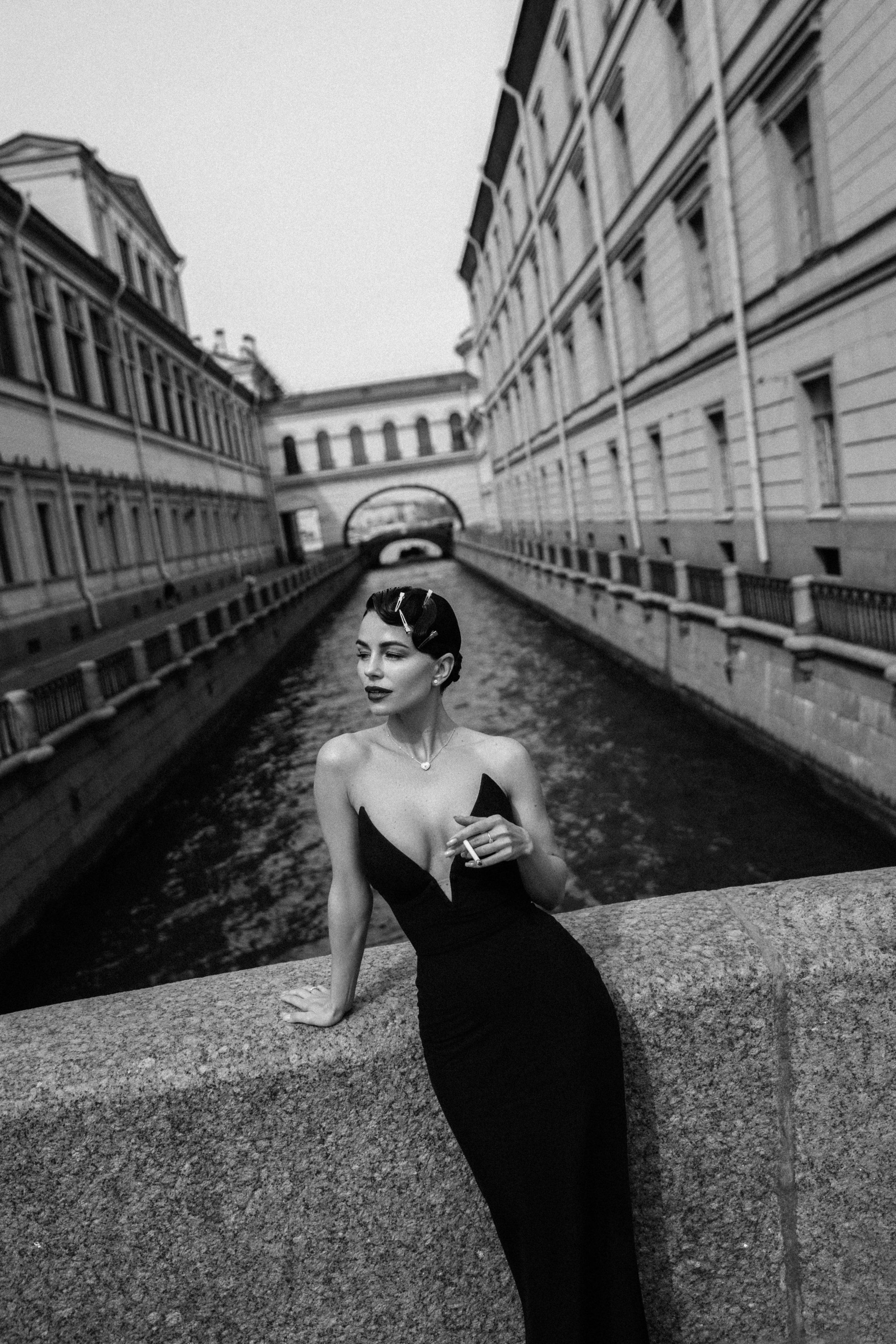 Alexandra | Winter Canal. NatalieDmi — фотосессия беременности, семейный фотограф, портрет