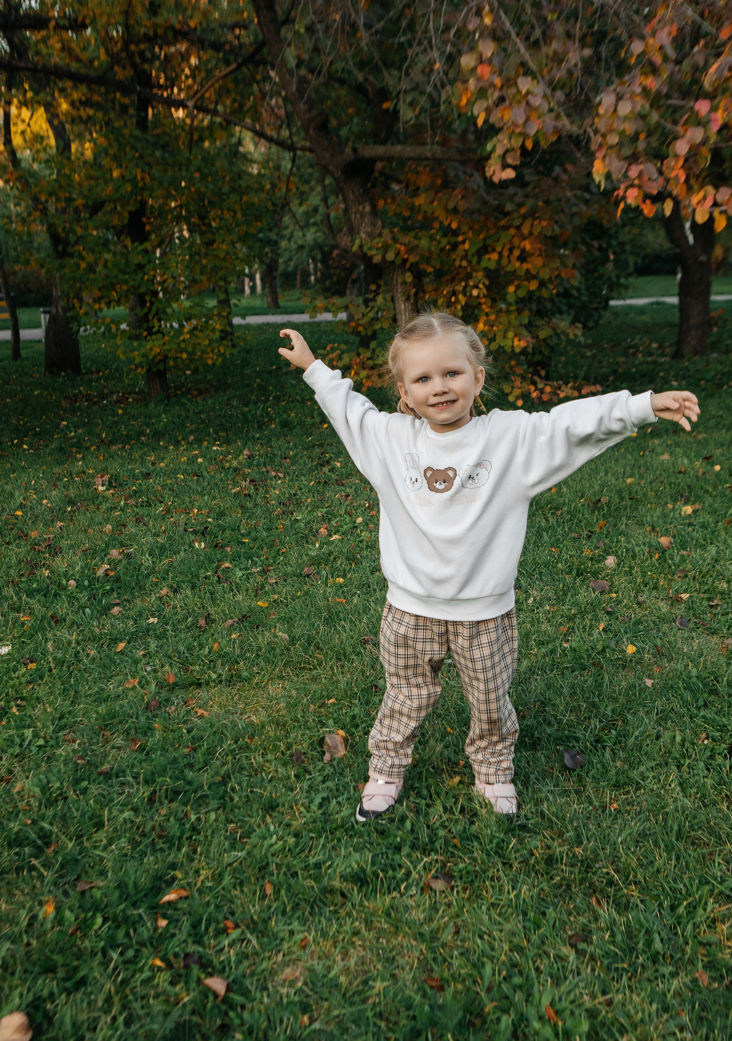 Семейная прогулочная фотосессия. Свадебный и семейный фотограф Ибрагимова Мария из Екатеринбурга