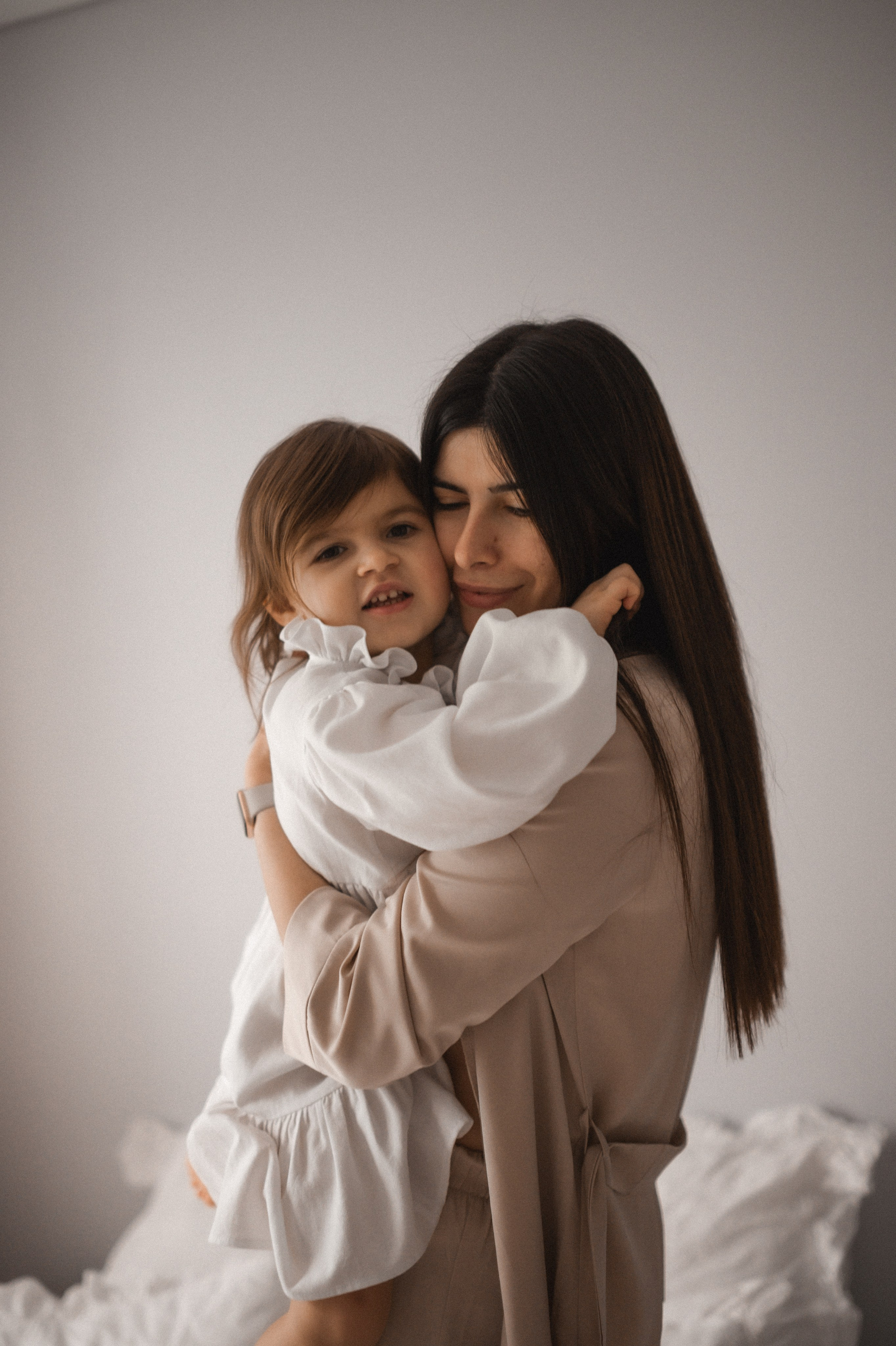 Лена и Николь дома. Семейный и свадебный lifestyle-фотограф в Москве Мария Петрова