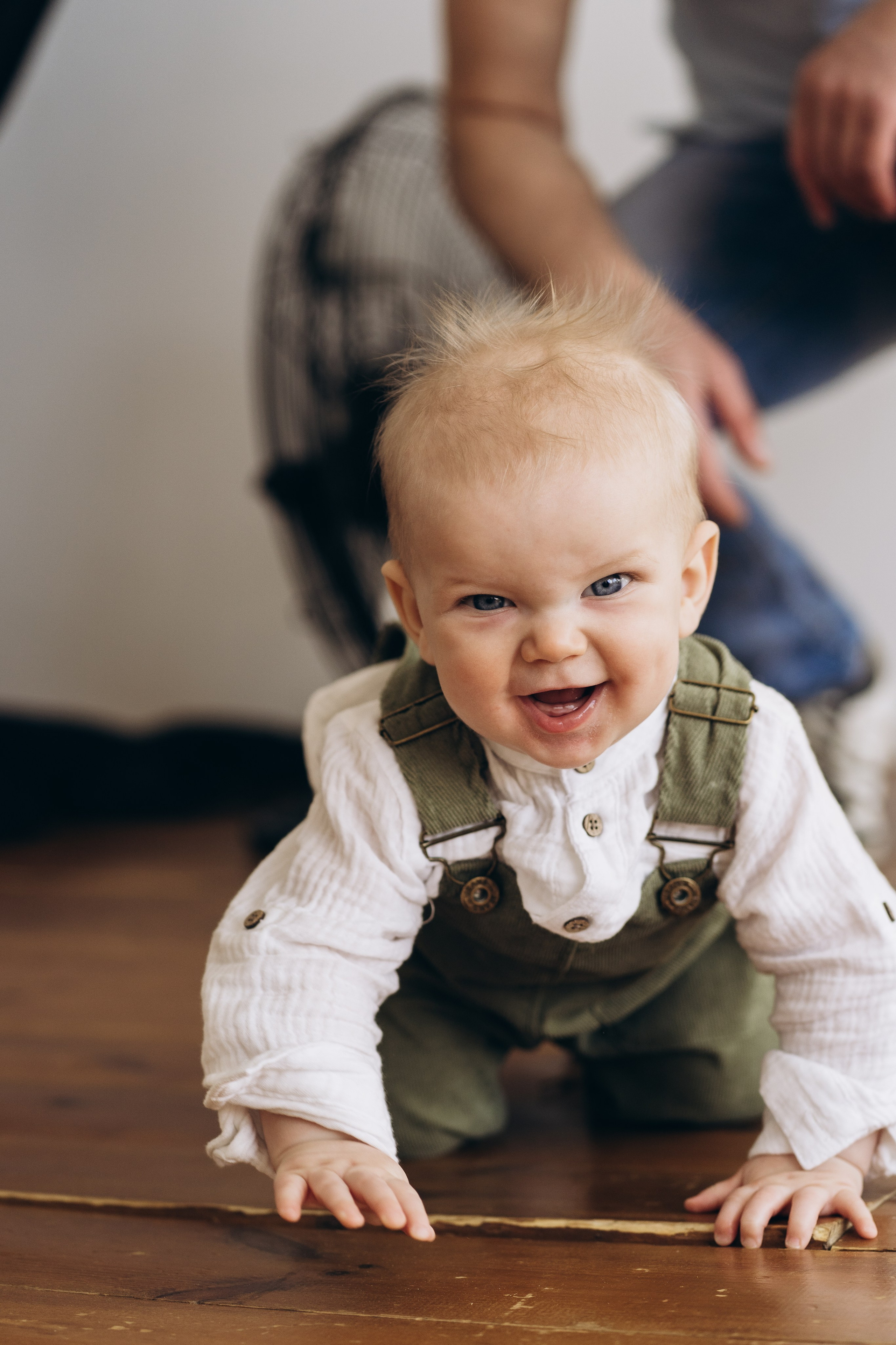 Семейная фотосессия в студии в Москве, семейный фотограф Анна Полушина. Свадебный фотограф в Москве Анна Полушина