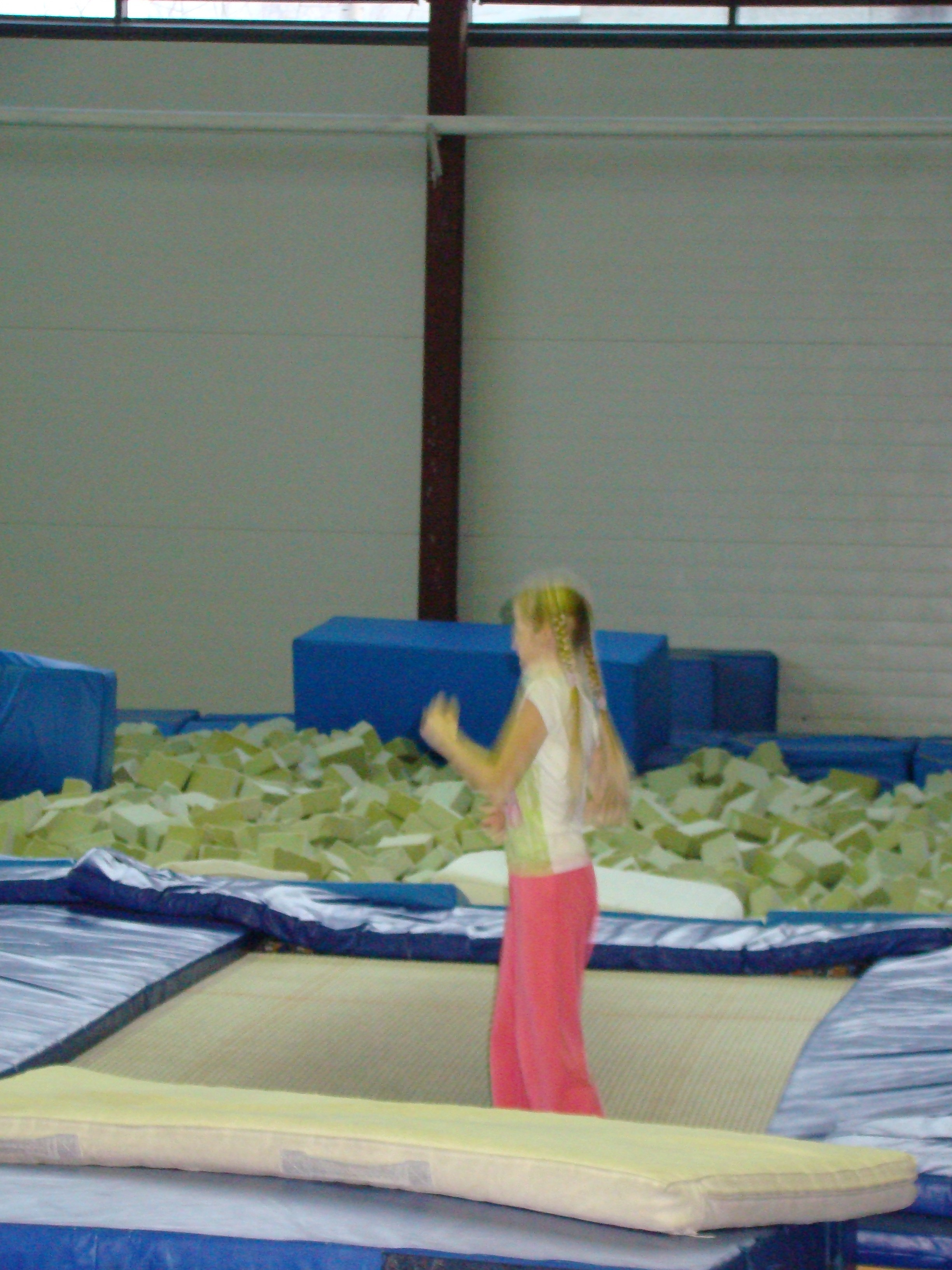 Катя ДР 12 лет Дома + Спортекс 04.12.2011. Семейный, Свадебный фотограф СПБ Питер— Романова Екатерина