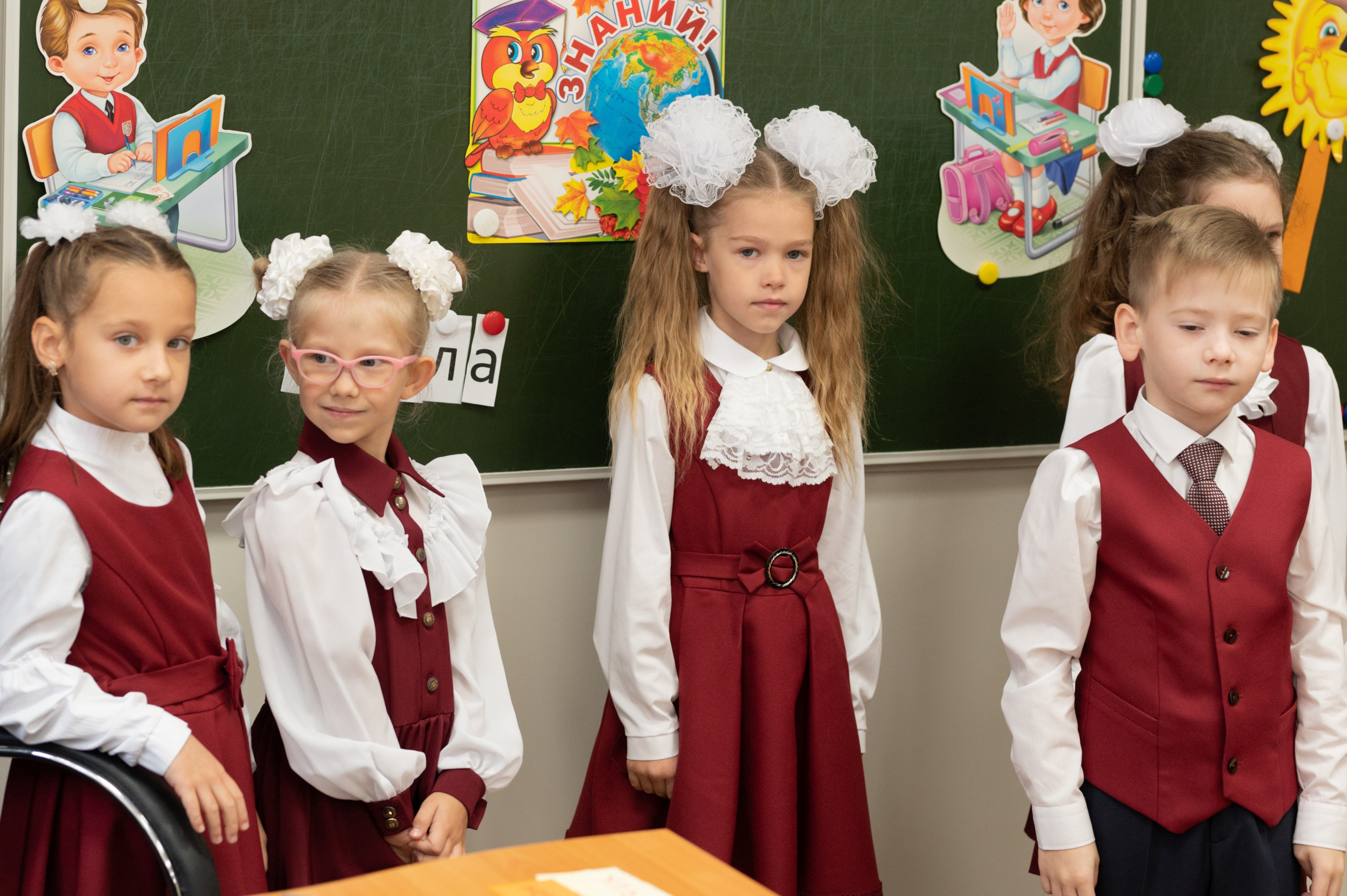 1 сентября 1 К 16 гимназия репортаж, линейка +в классе. Фотограф новорожденных, семейный детский в Тюмени Татьяна Морозова