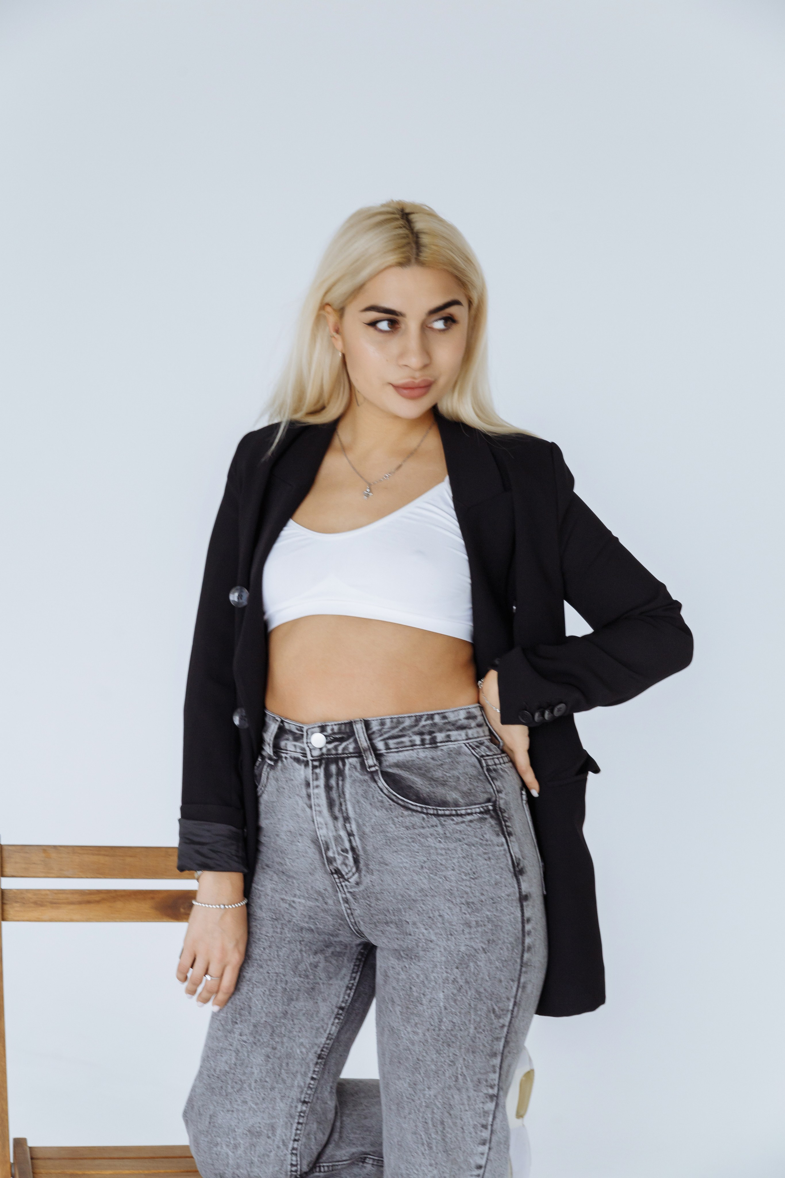 Сабина в студии. Событийный фотограф Максим Бескоровайновнов