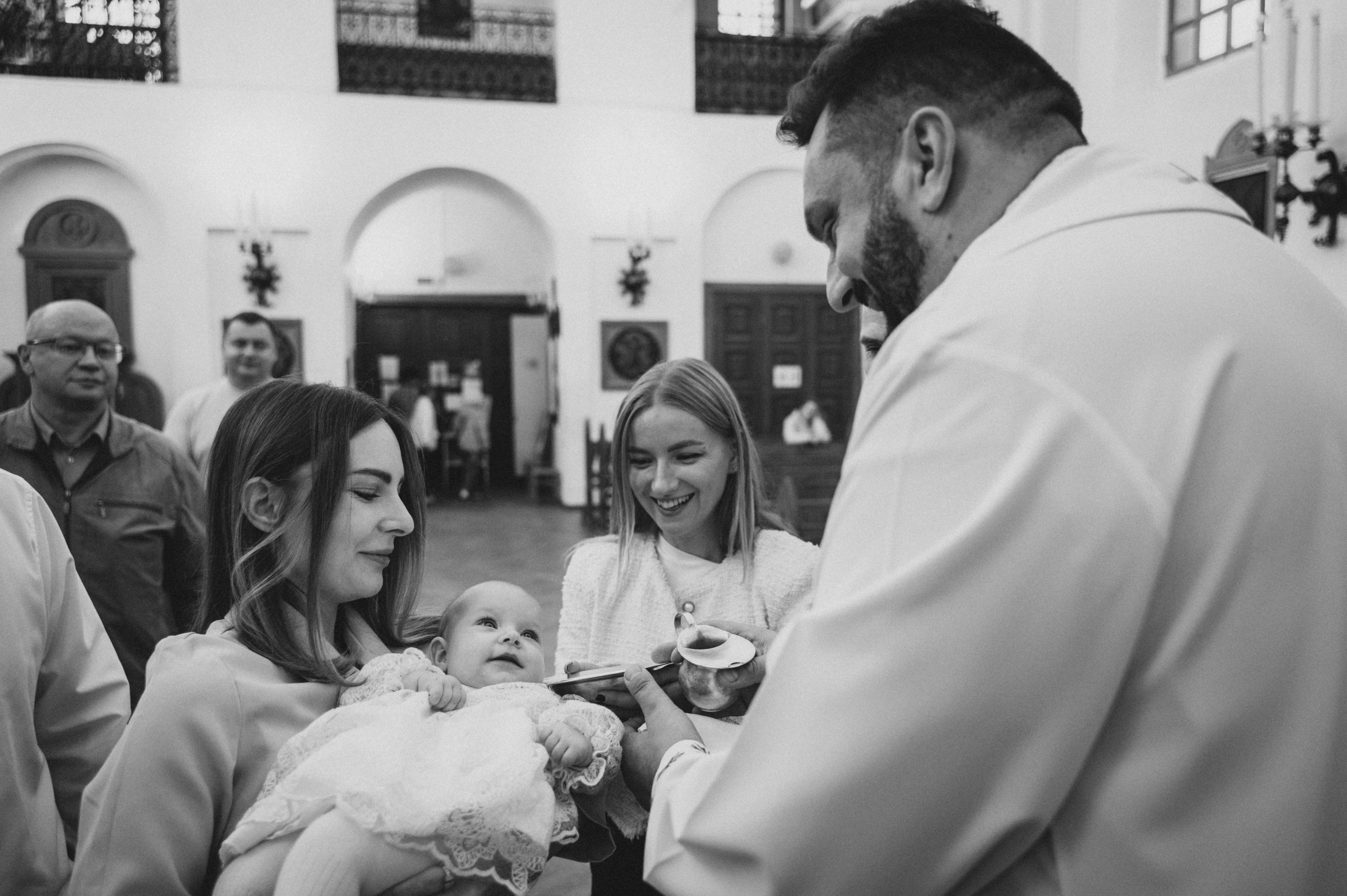 Крещение Эмили (Золотогорский костёл Пресвятой Троицы). Семейный фотограф в Минске Дарья Дреко