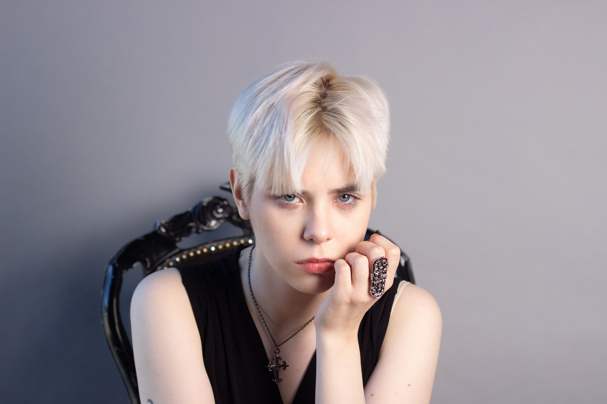 Аня в студии. Любвеобильный фотограф в Москве и Уфе