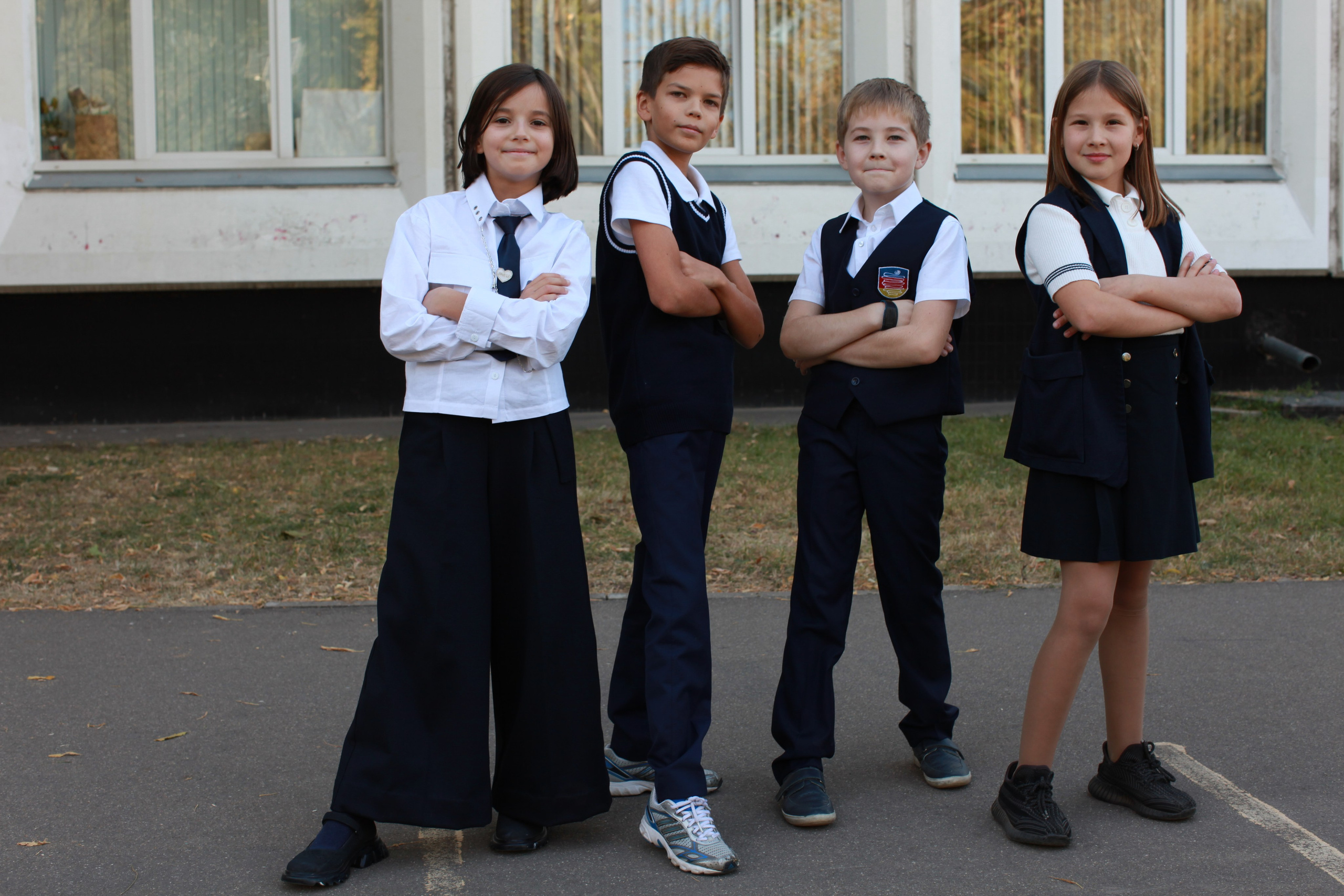 Осенняя фотосессия у школы. Выпускные альбомы Москва СВАО