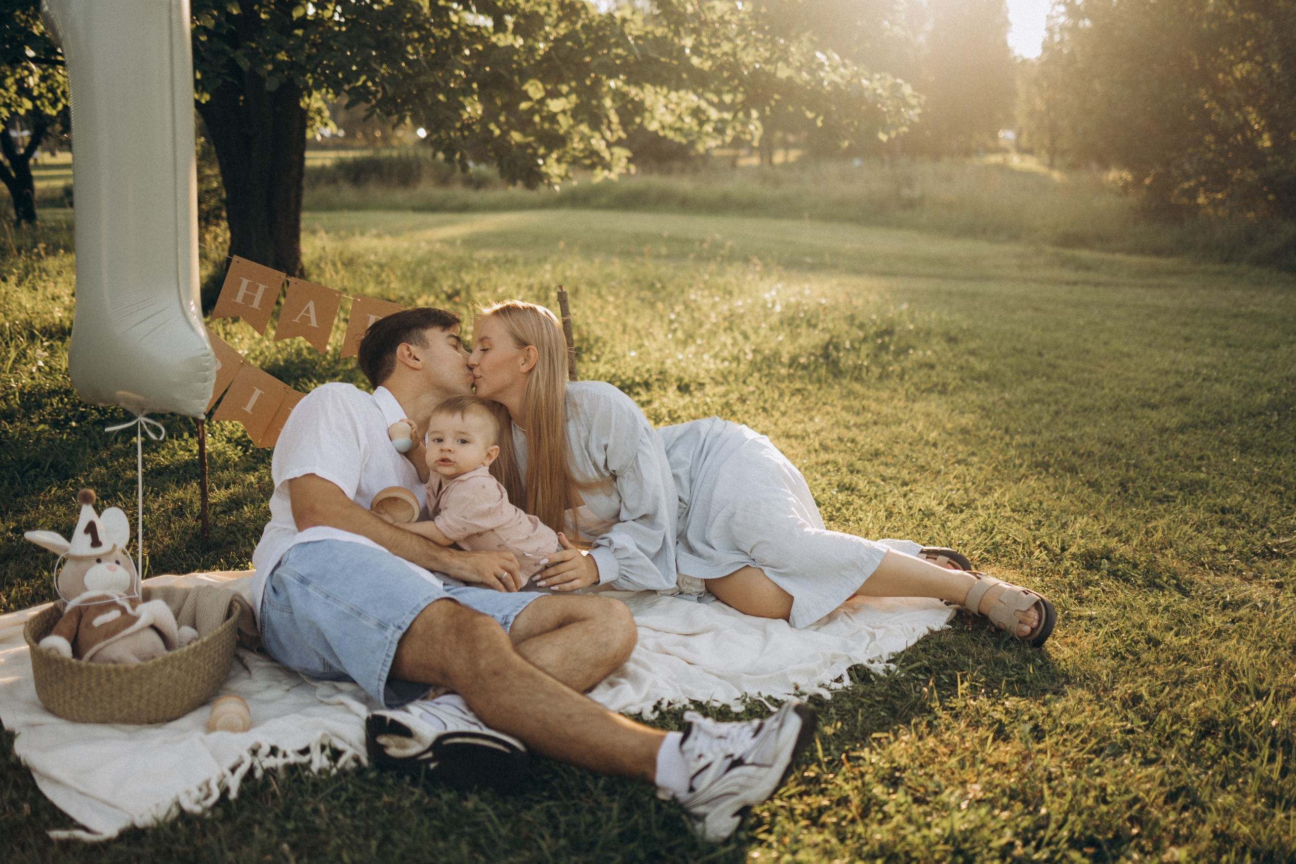 Семейная фотосессия Москва, семейный фотограф в Москве, семейная фотосессия, детский фотограф, семейная фотосессия в парке, фотосессия с малышом, фотосессия годовасия, фотосессия в годик, семейная фотосессия в Коломенском